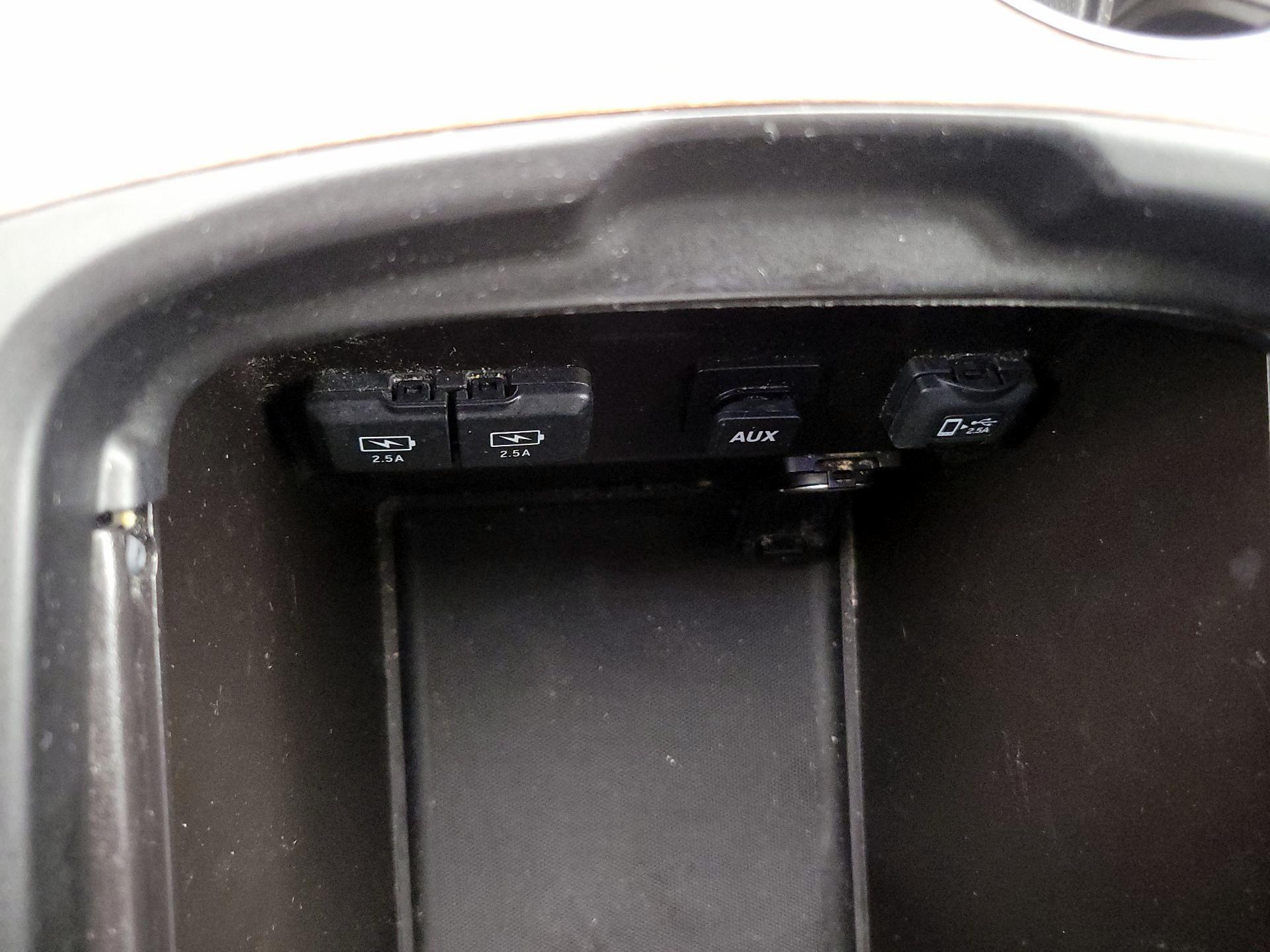 Thumbnail: 2020 Acura MDX - 19