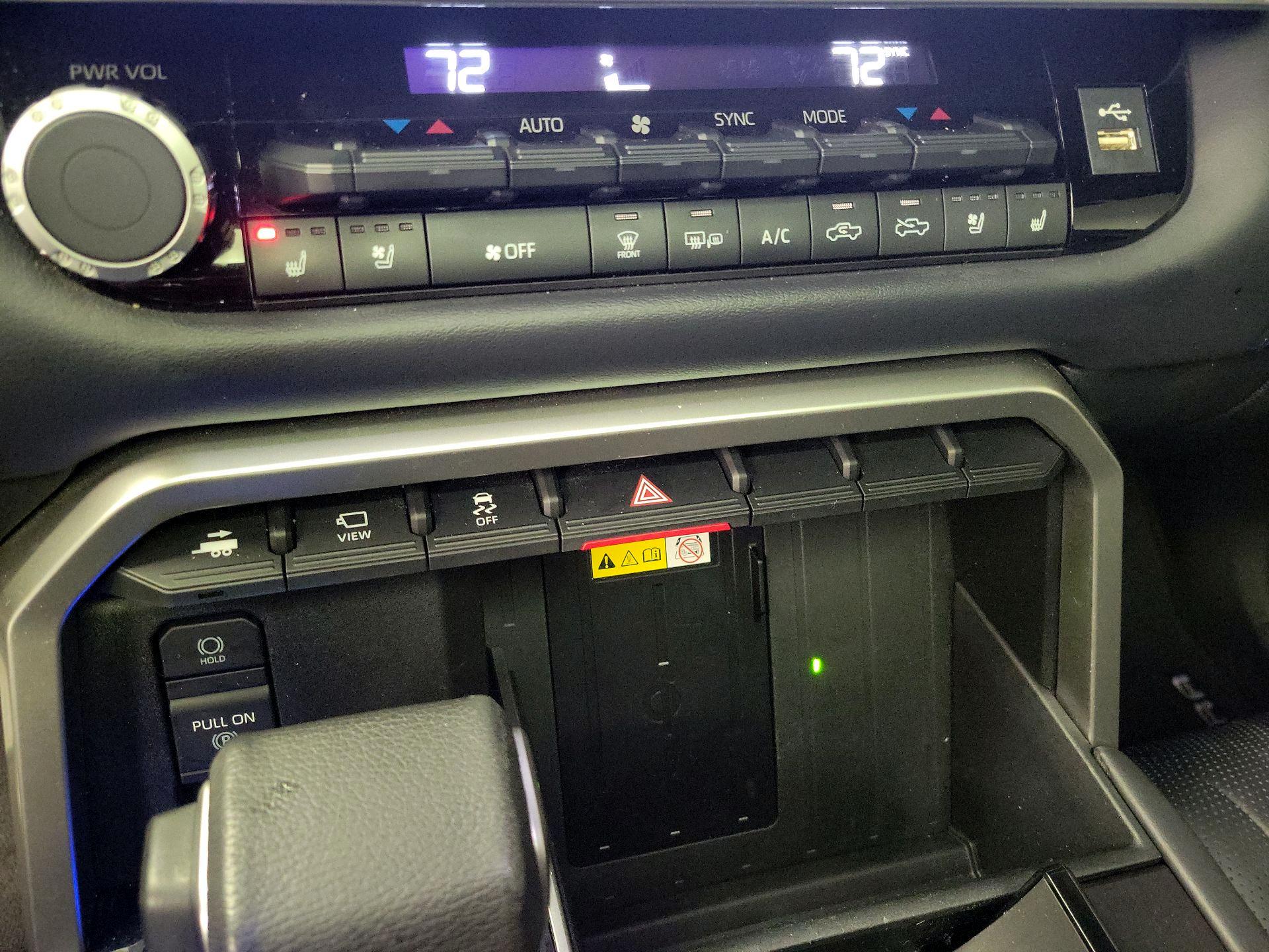 Thumbnail: 2022 Toyota Tundra - 16