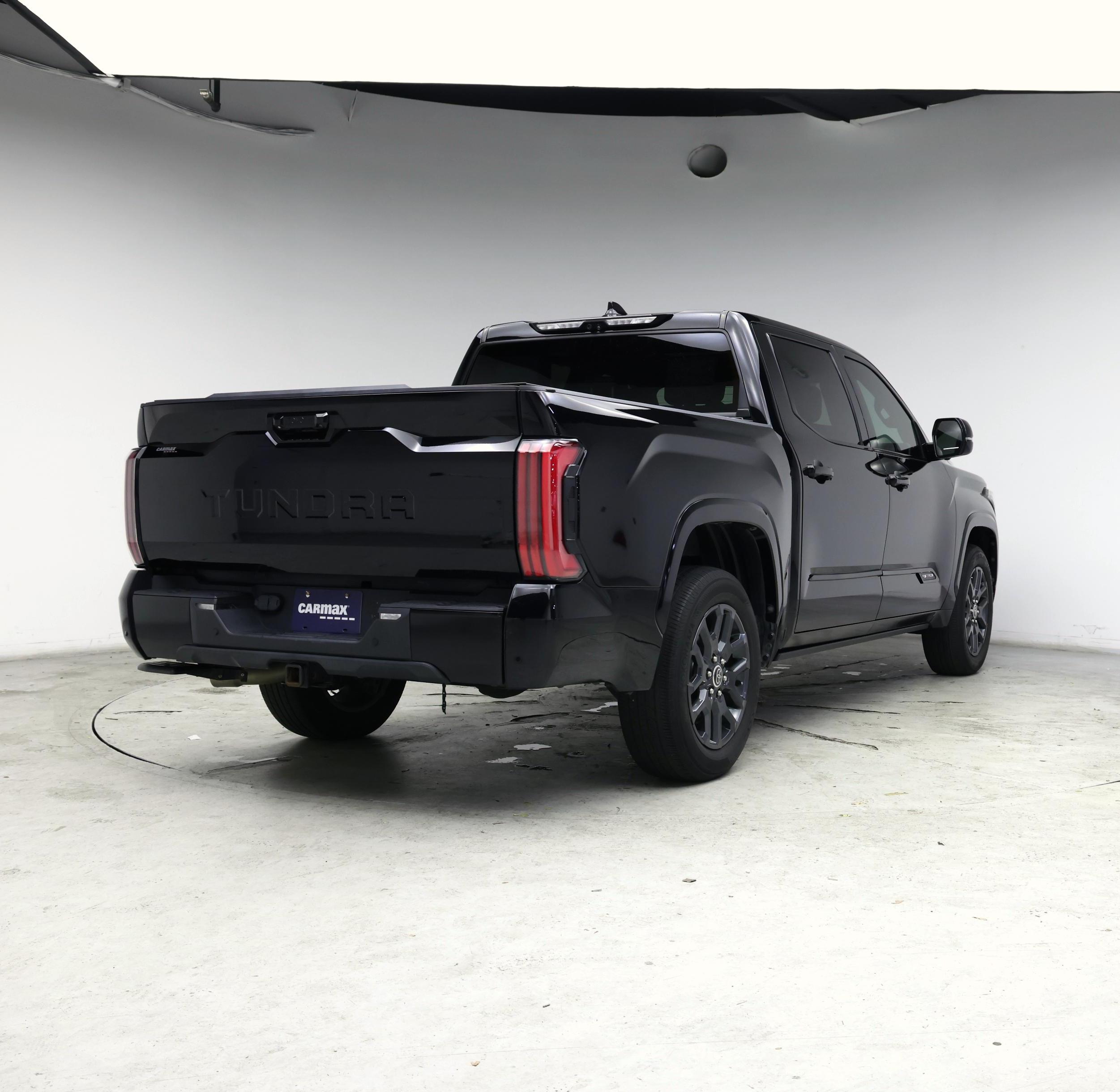 Thumbnail: 2022 Toyota Tundra - 8