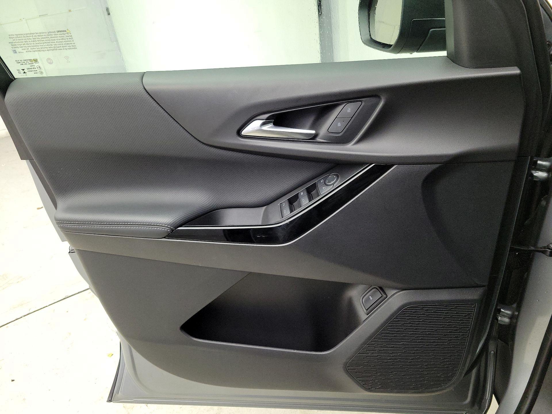 Thumbnail: 2025 Chevrolet Equinox - 12