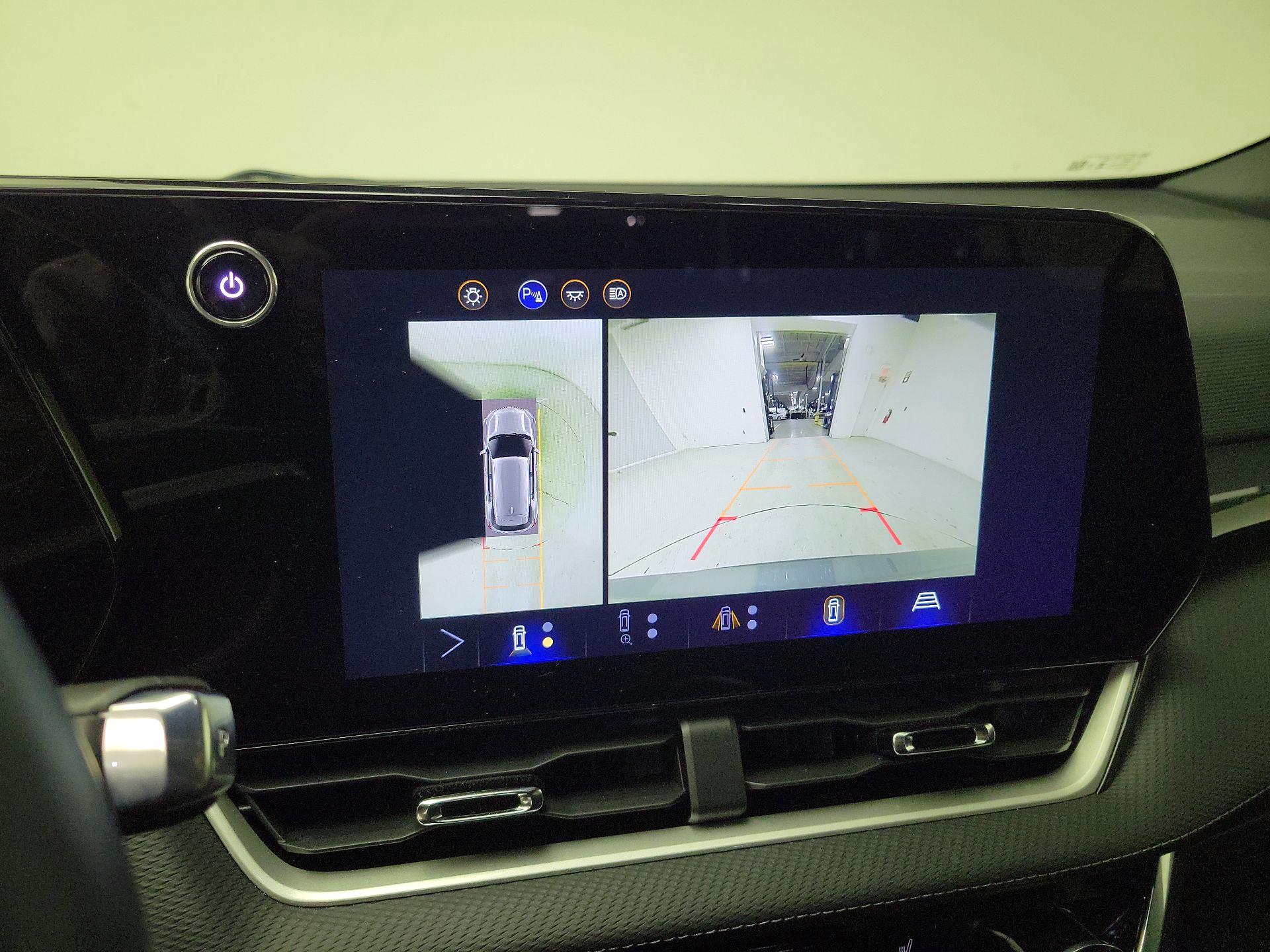 Thumbnail: 2025 Chevrolet Equinox - 14