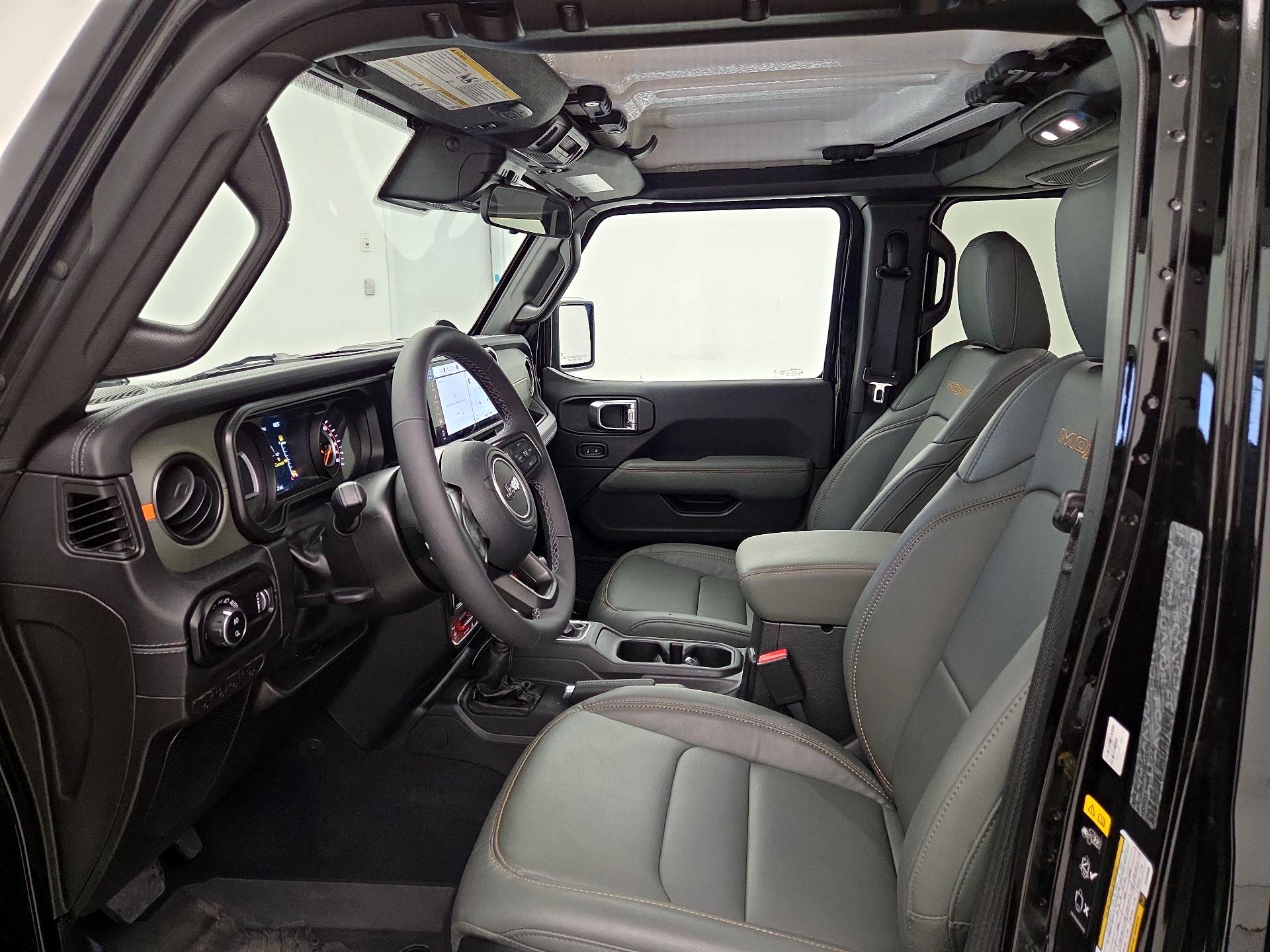 Thumbnail: 2025 Jeep Gladiator - 11