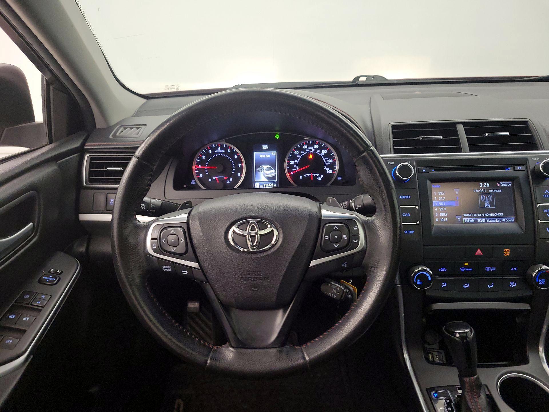 Thumbnail: 2015 Toyota Camry - 10