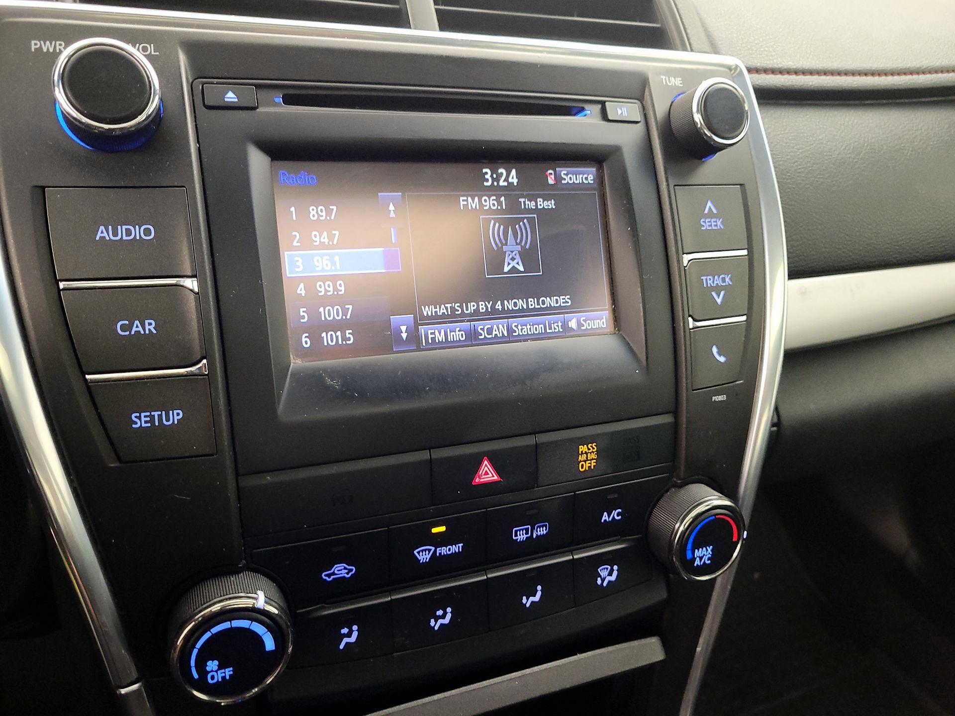 Thumbnail: 2015 Toyota Camry - 15