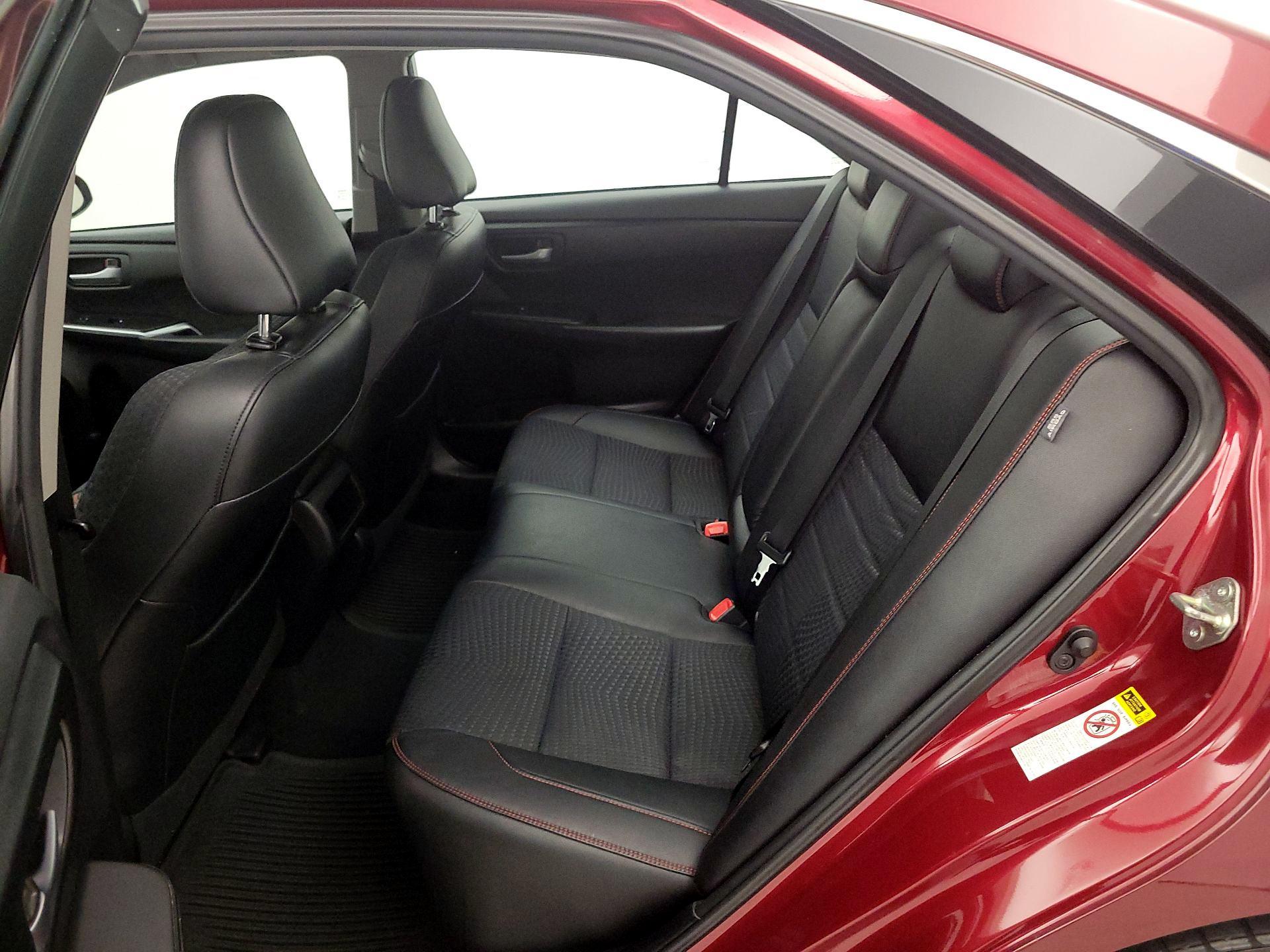 Thumbnail: 2015 Toyota Camry - 20