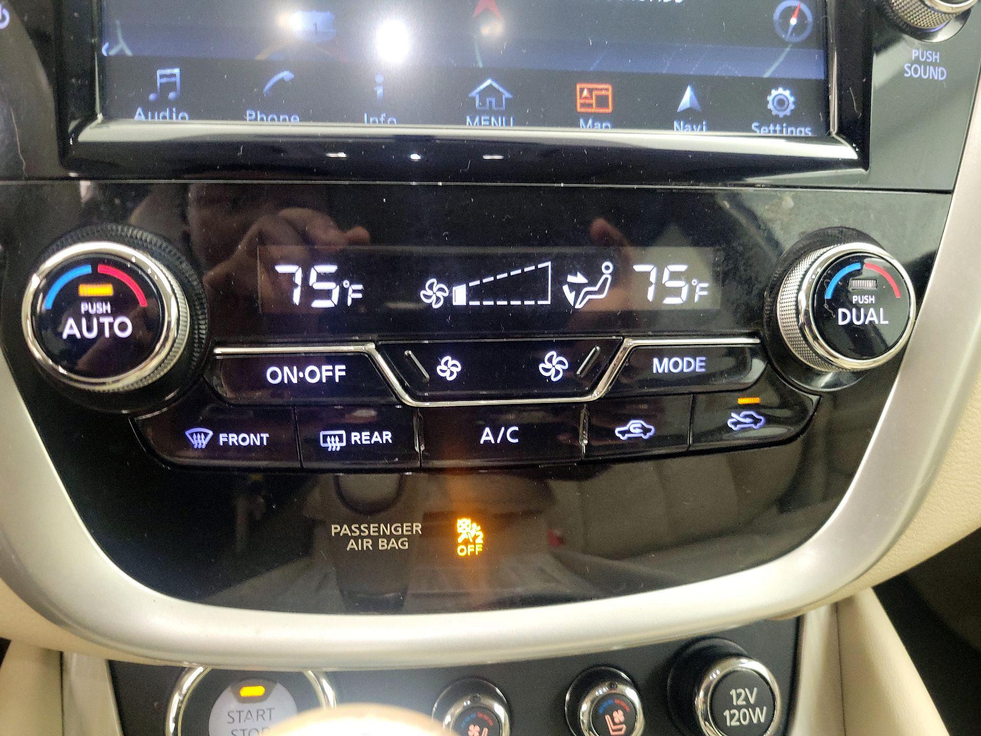 Thumbnail: 2016 Nissan Murano - 15