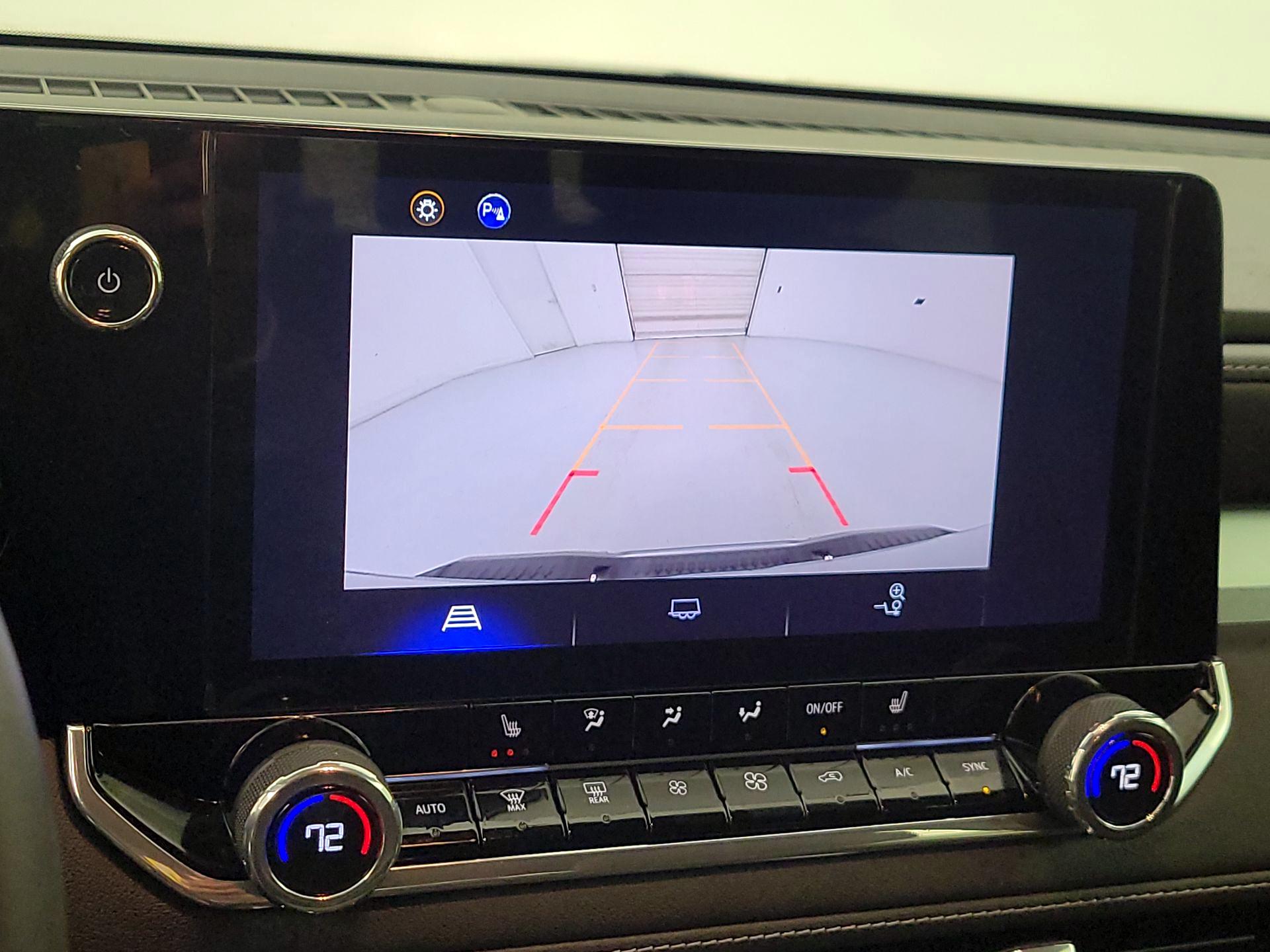 Thumbnail: 2024 Chevrolet Colorado - 14