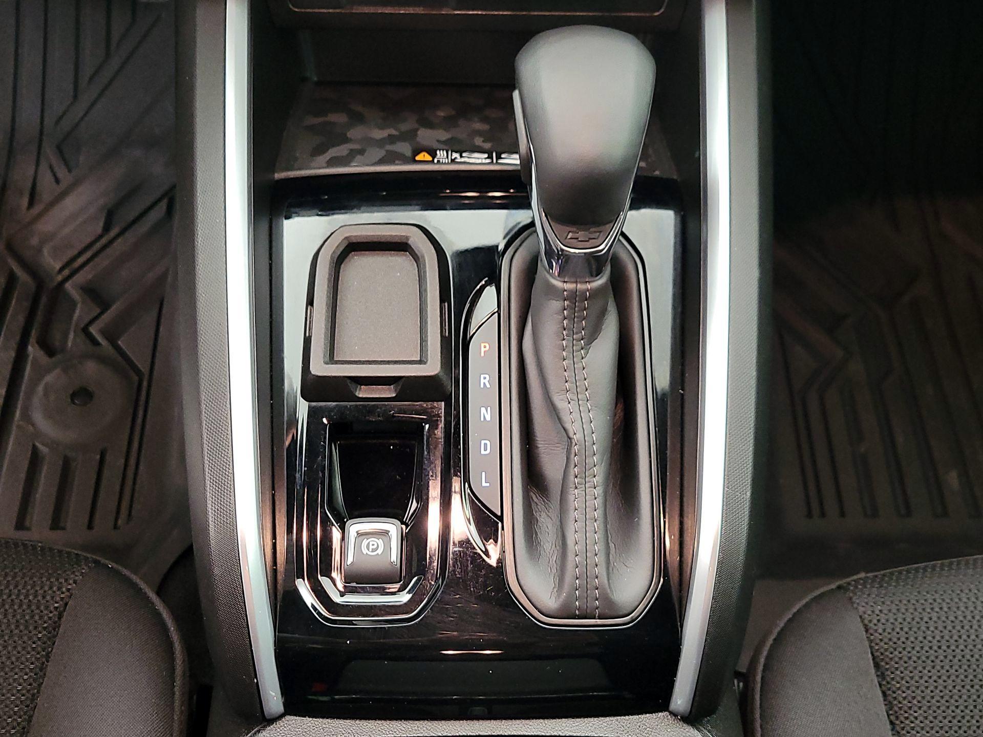 Thumbnail: 2024 Chevrolet Colorado - 17