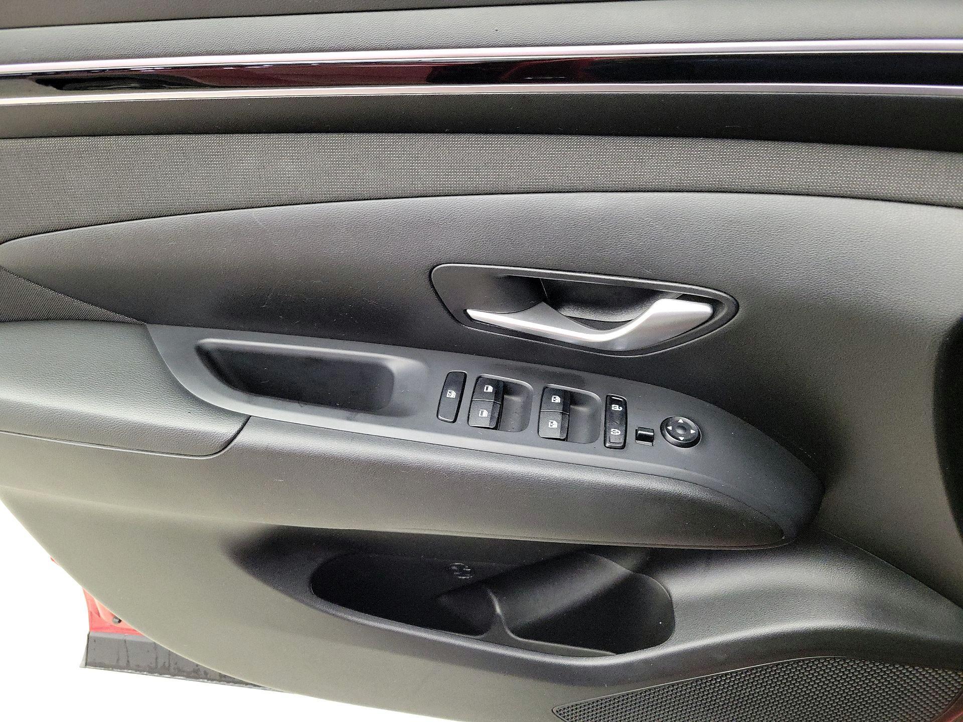 Thumbnail: 2023 Hyundai Tucson - 12