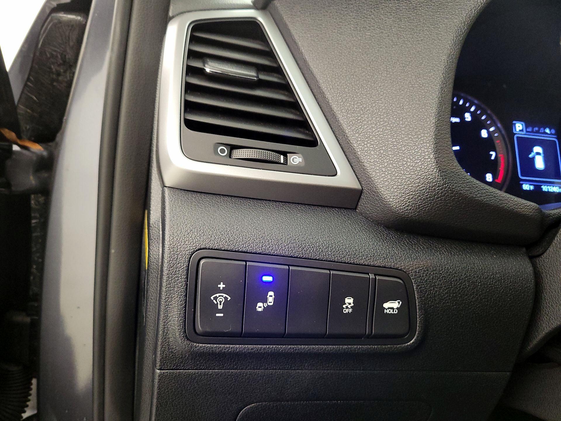 Thumbnail: 2016 Hyundai Tucson - 13