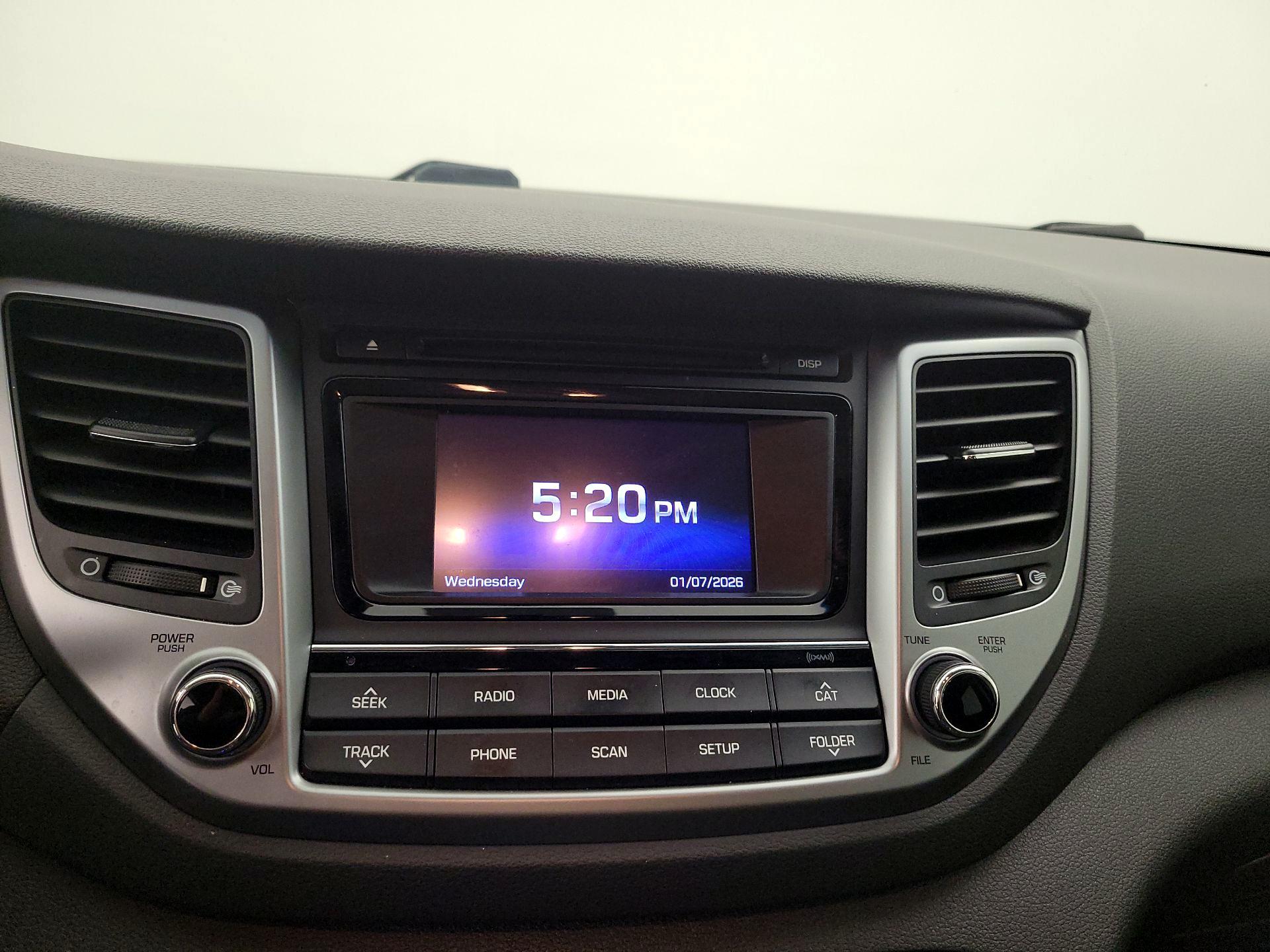 Thumbnail: 2016 Hyundai Tucson - 15