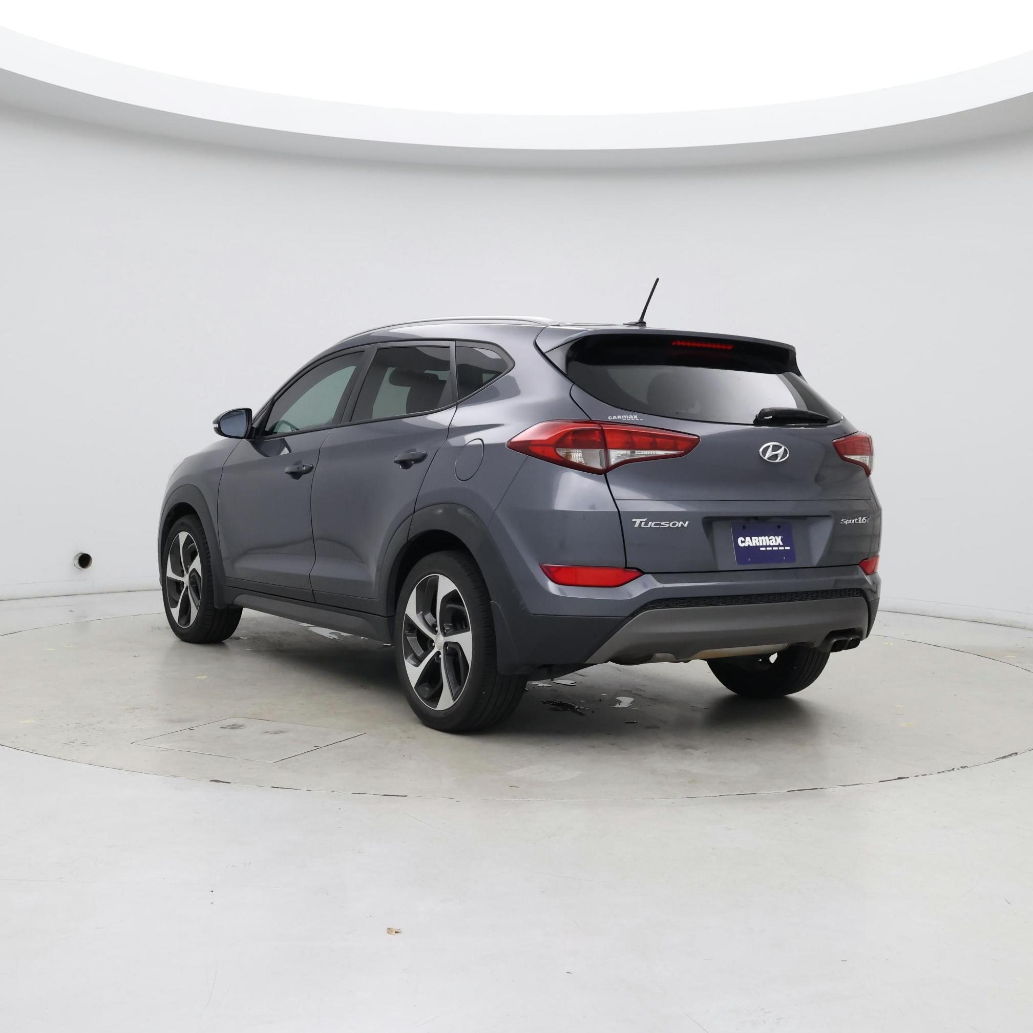 Thumbnail: 2016 Hyundai Tucson - 2
