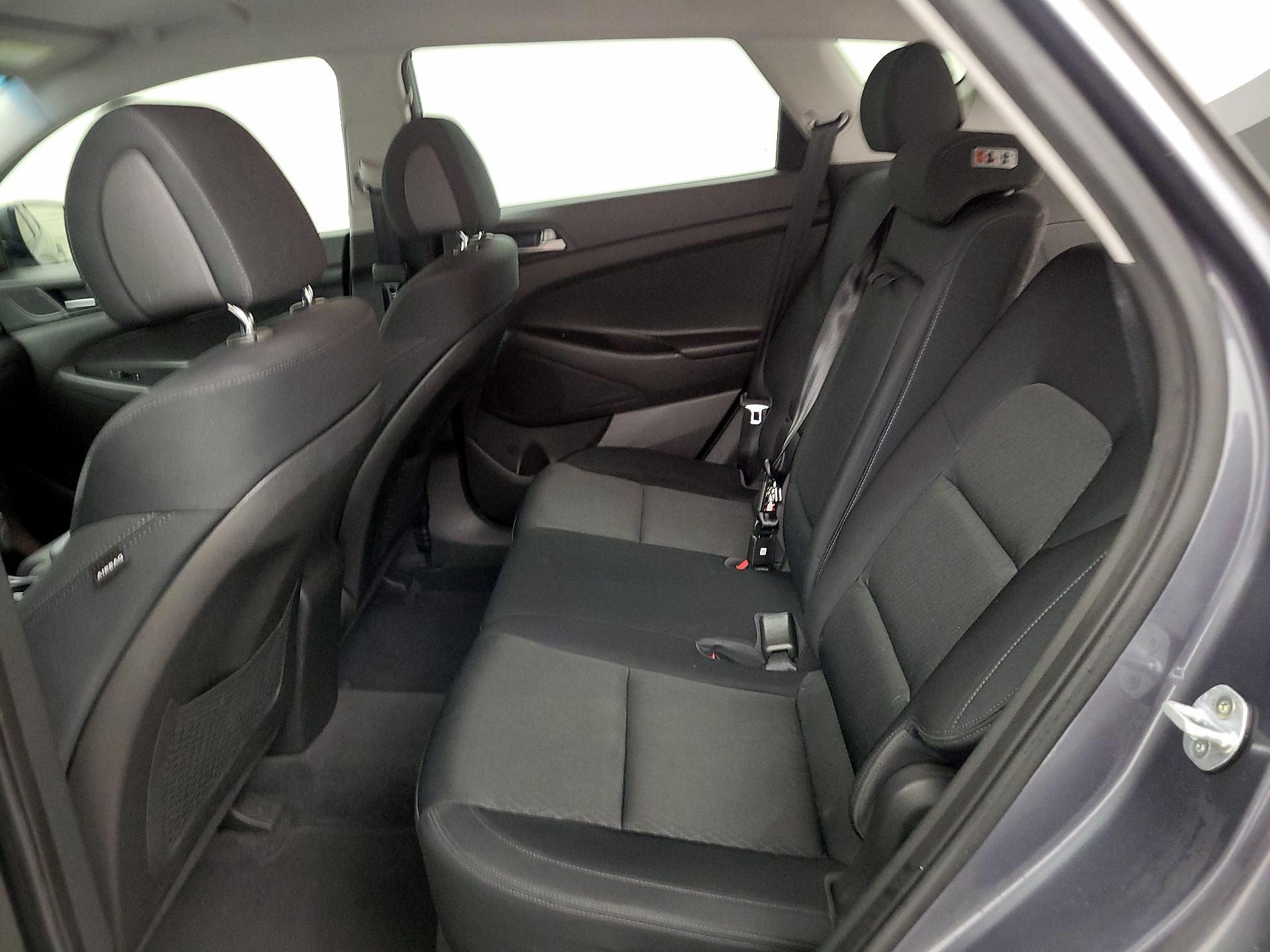 Thumbnail: 2016 Hyundai Tucson - 19