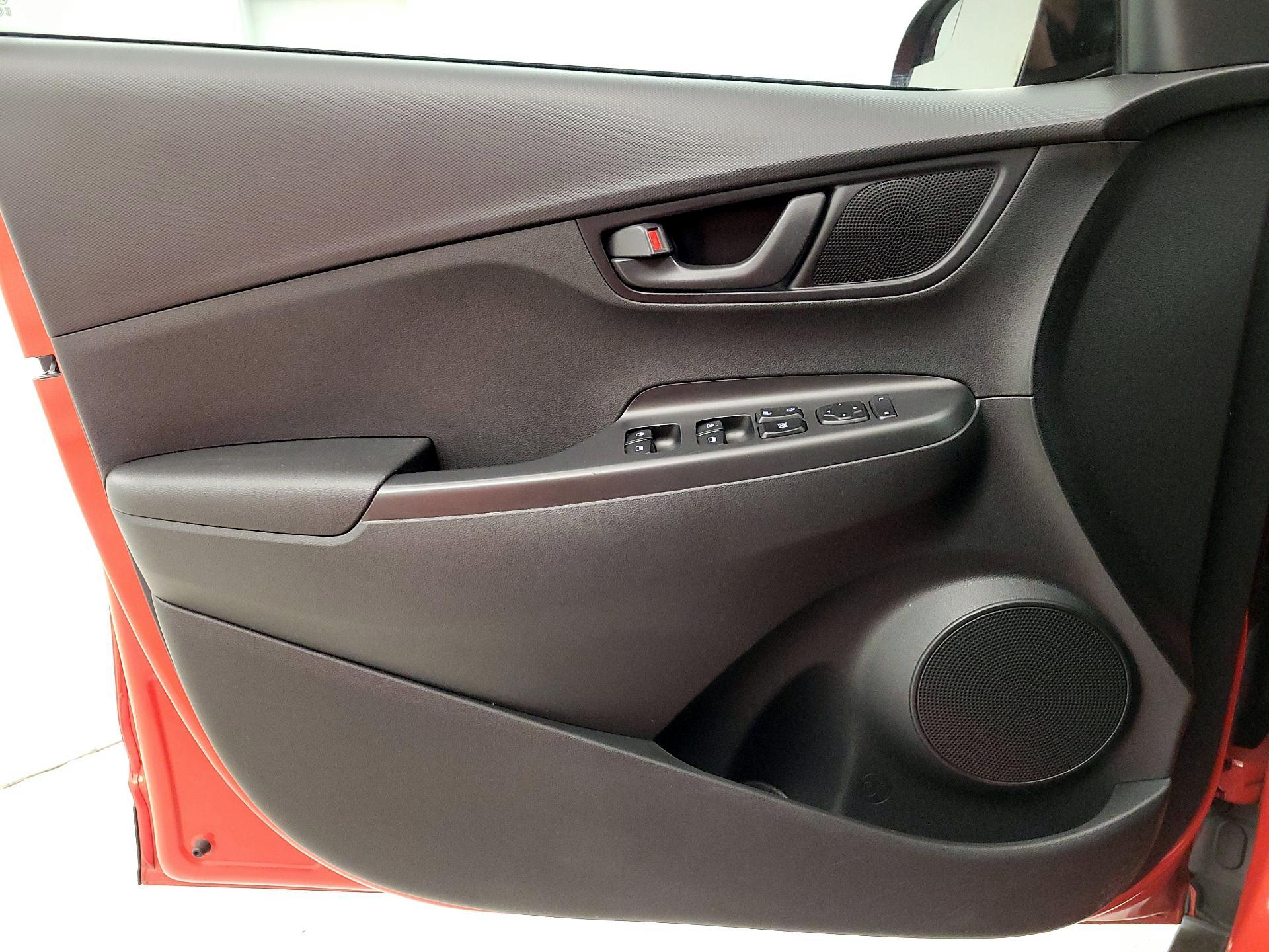 Thumbnail: 2019 Hyundai Kona - 12