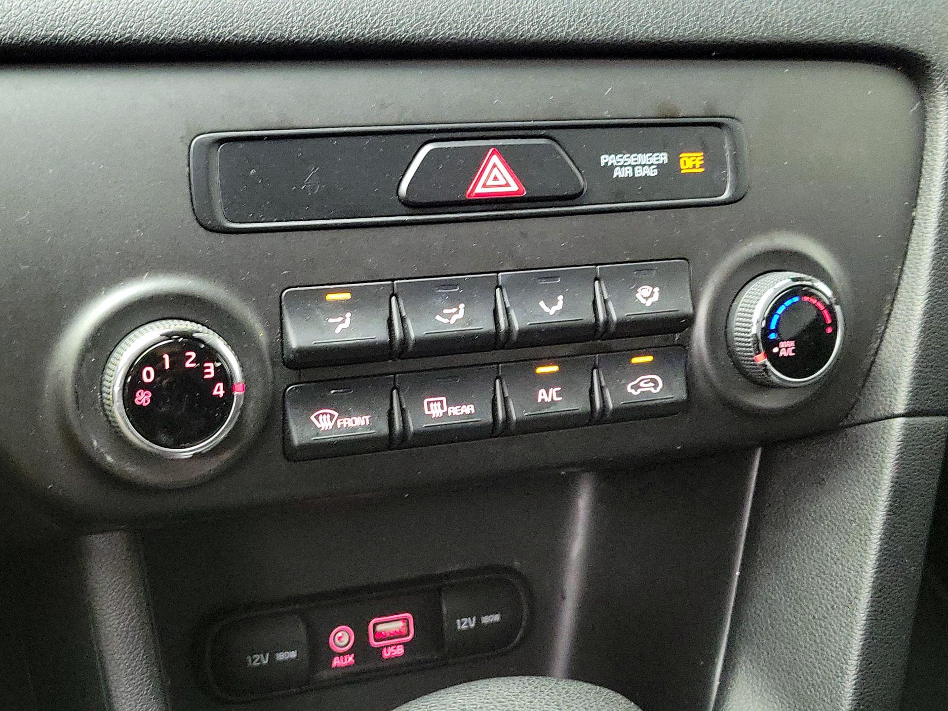 Thumbnail: 2017 Kia Sportage - 16