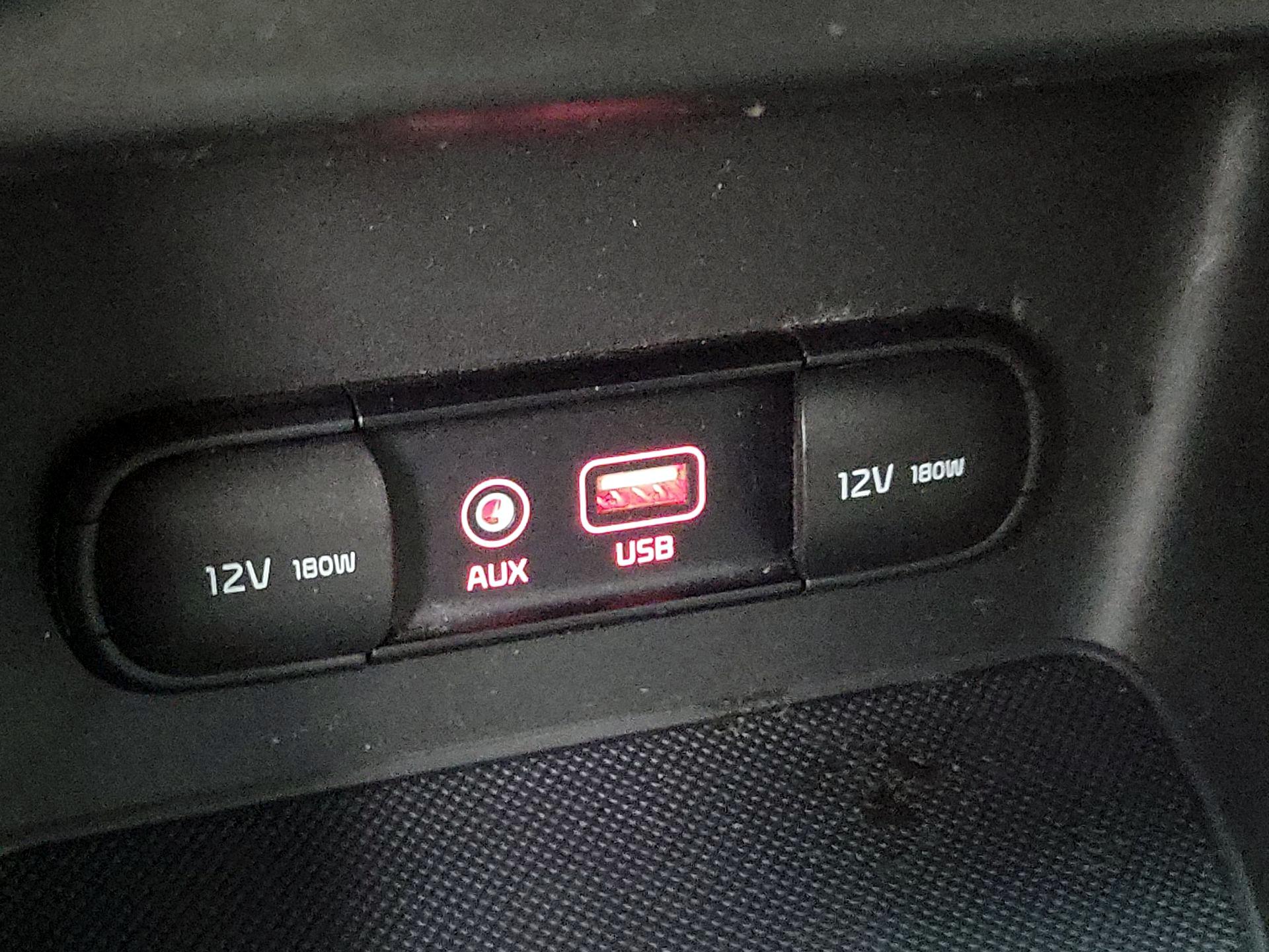 Thumbnail: 2017 Kia Sportage - 18