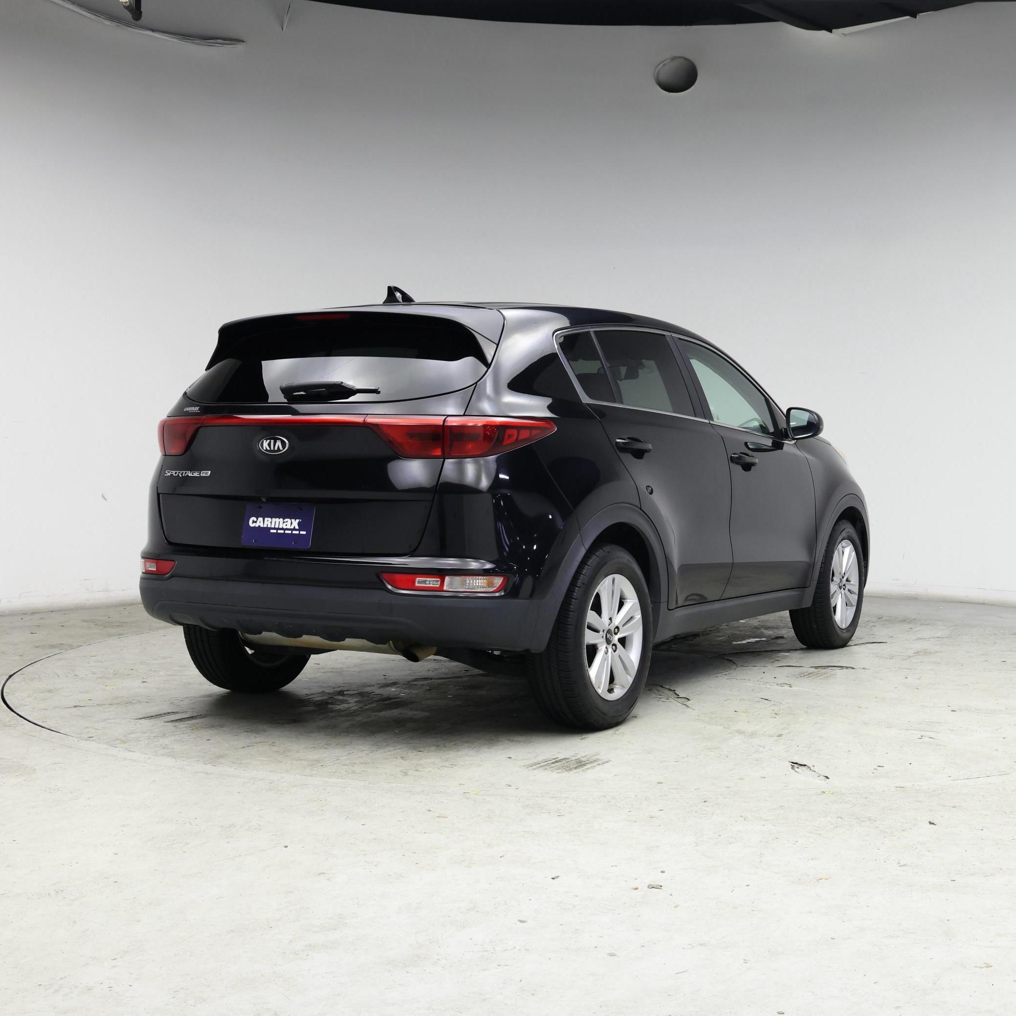 Thumbnail: 2017 Kia Sportage - 8