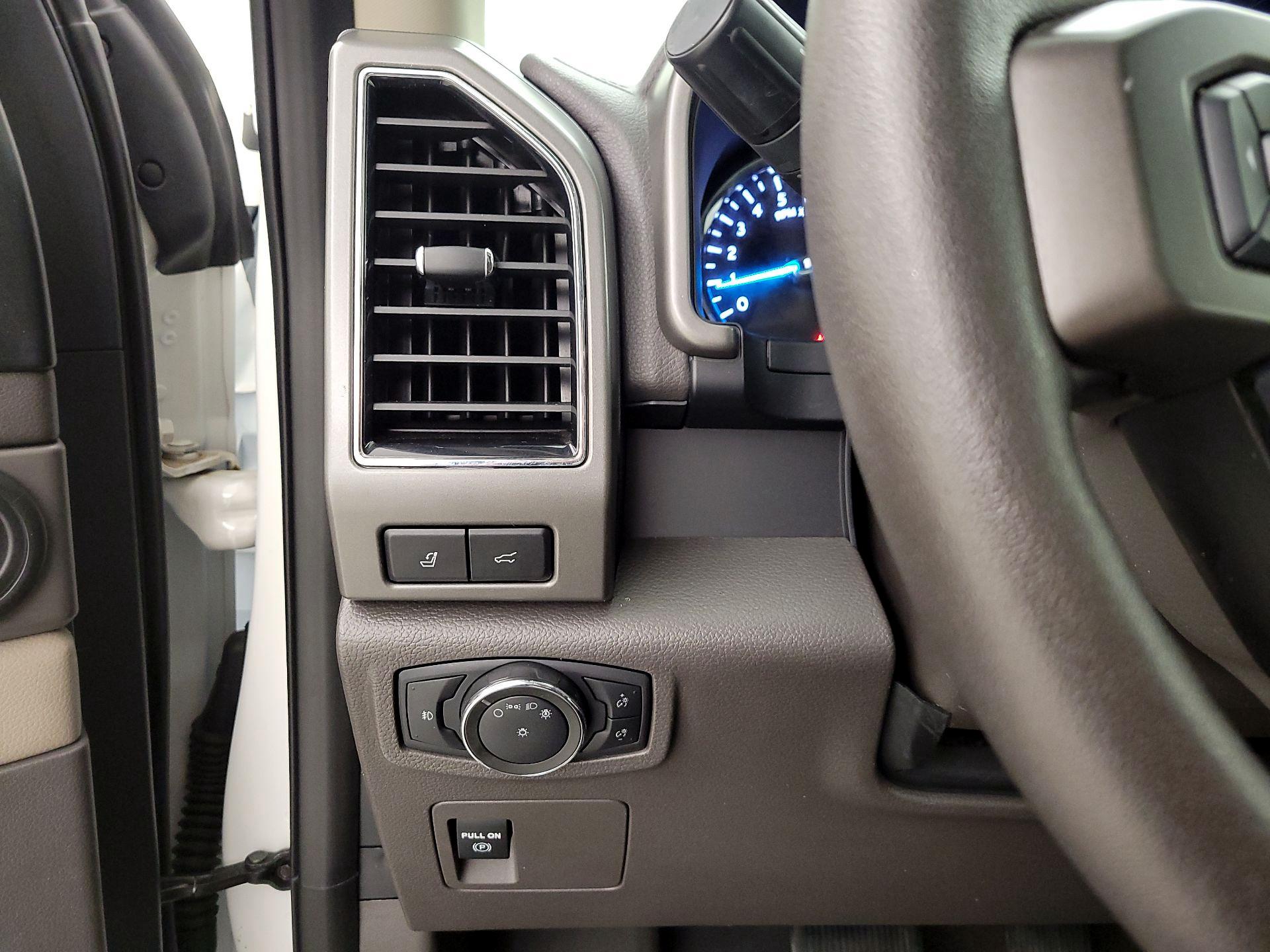 Thumbnail: 2020 Ford Expedition - 13