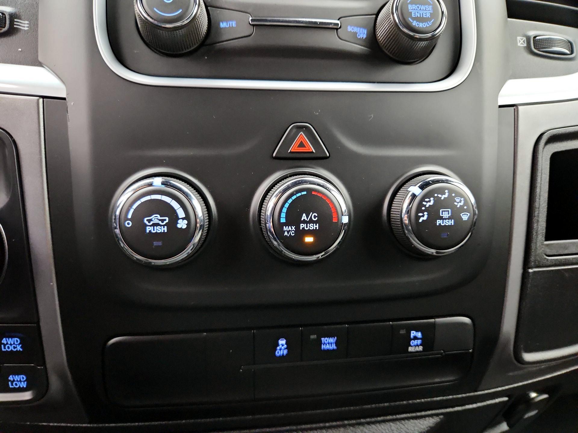 Thumbnail: 2024 RAM 1500 Classic - 16