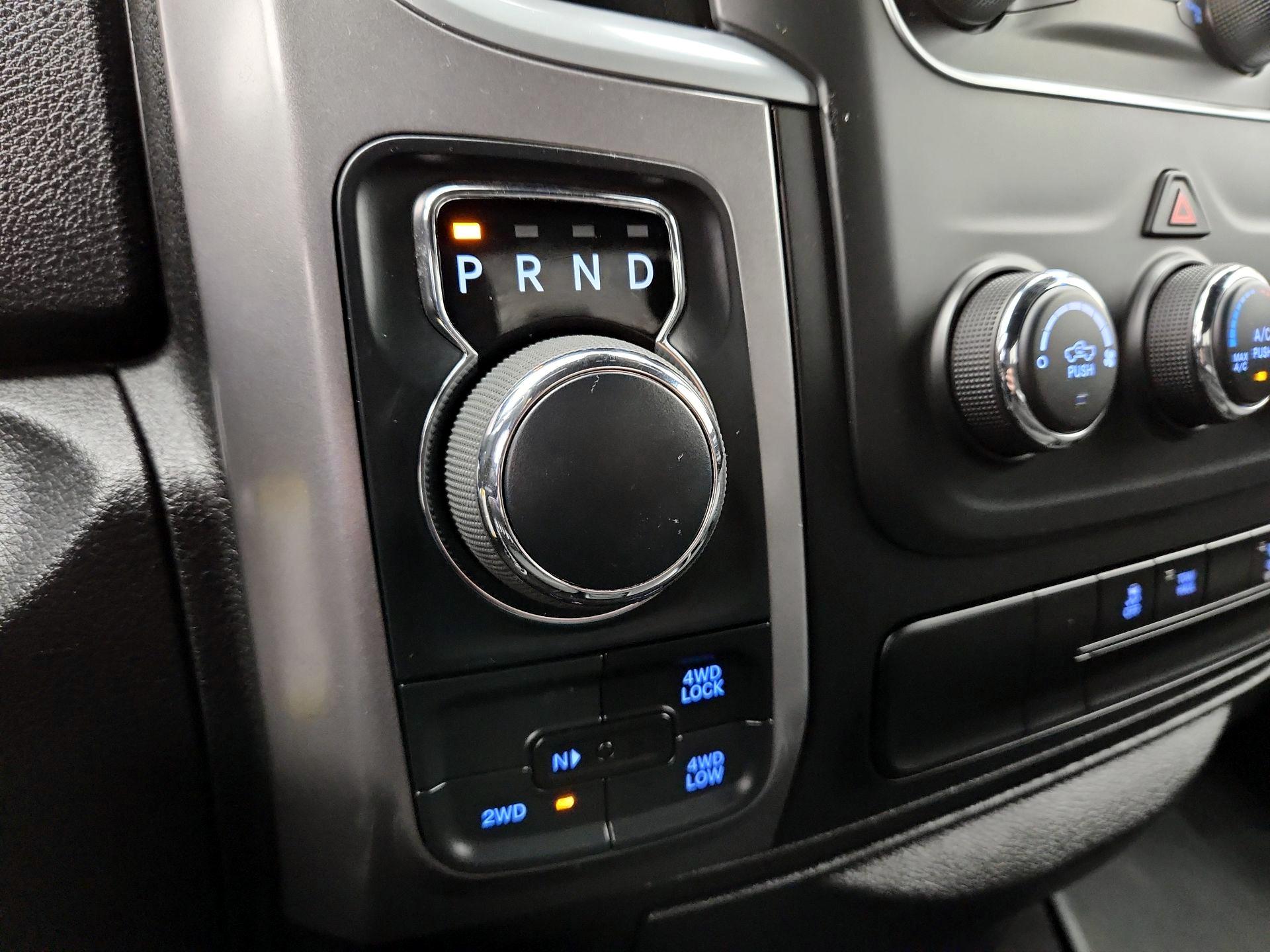 Thumbnail: 2024 RAM 1500 Classic - 17