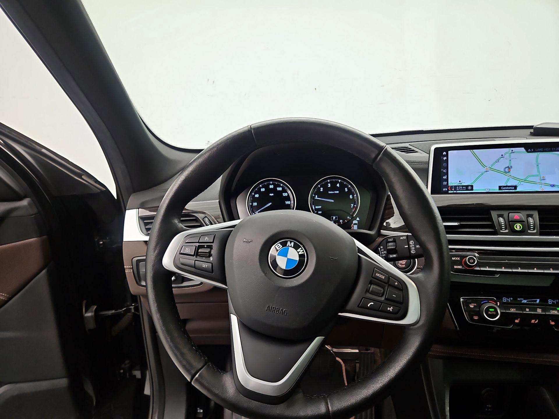 Thumbnail: 2021 BMW X1 - 10