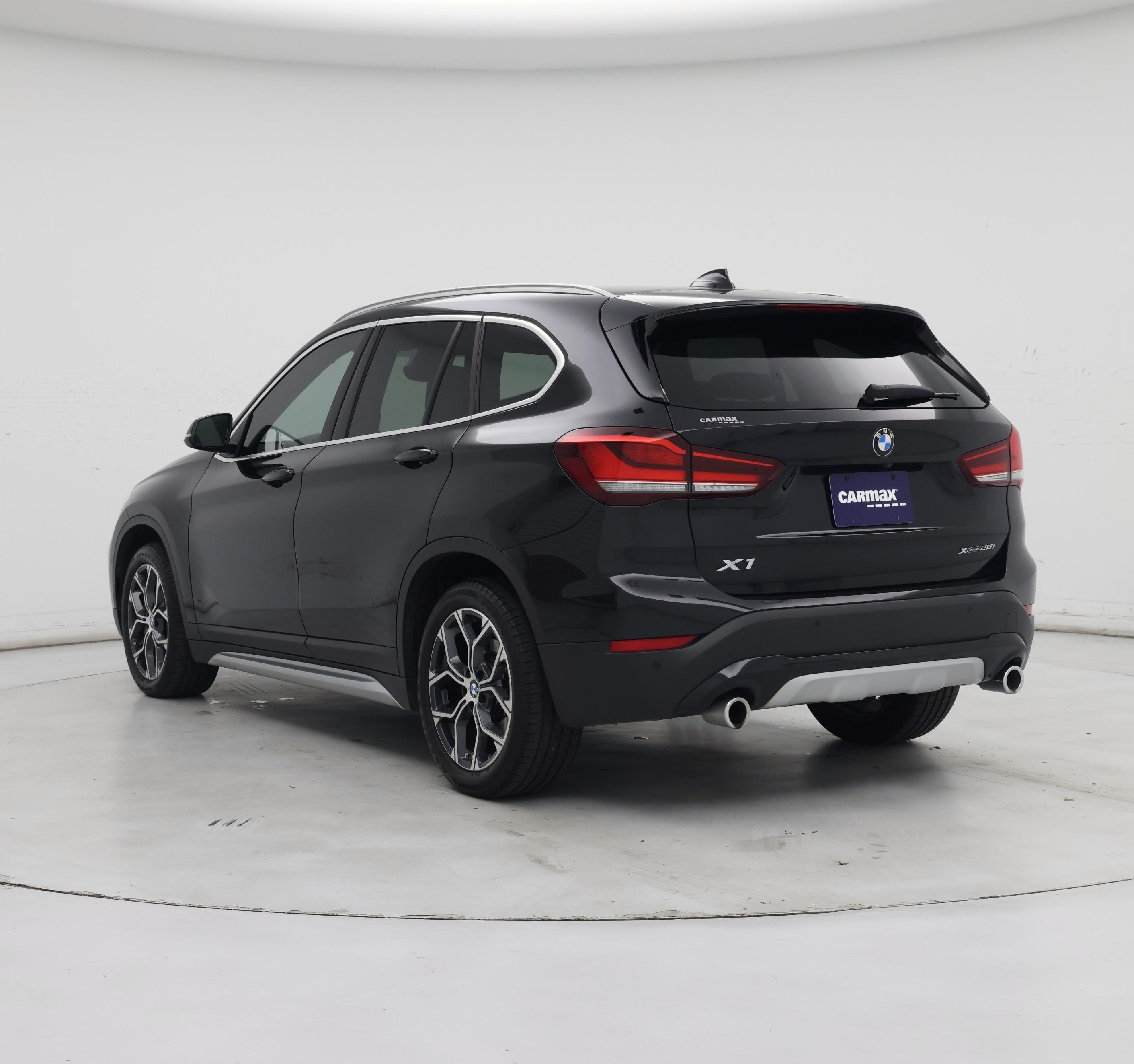 Thumbnail: 2021 BMW X1 - 2