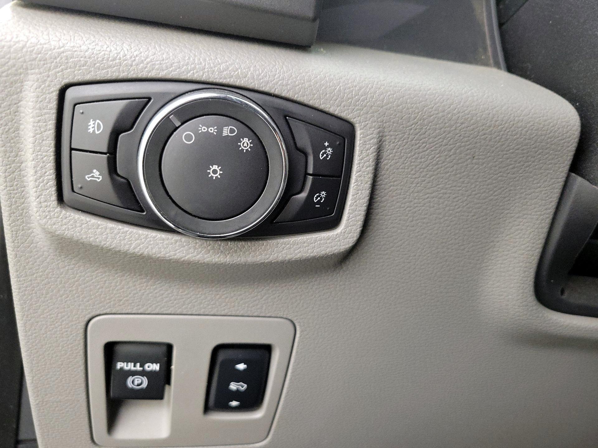 Thumbnail: 2017 Ford F-150 - 13