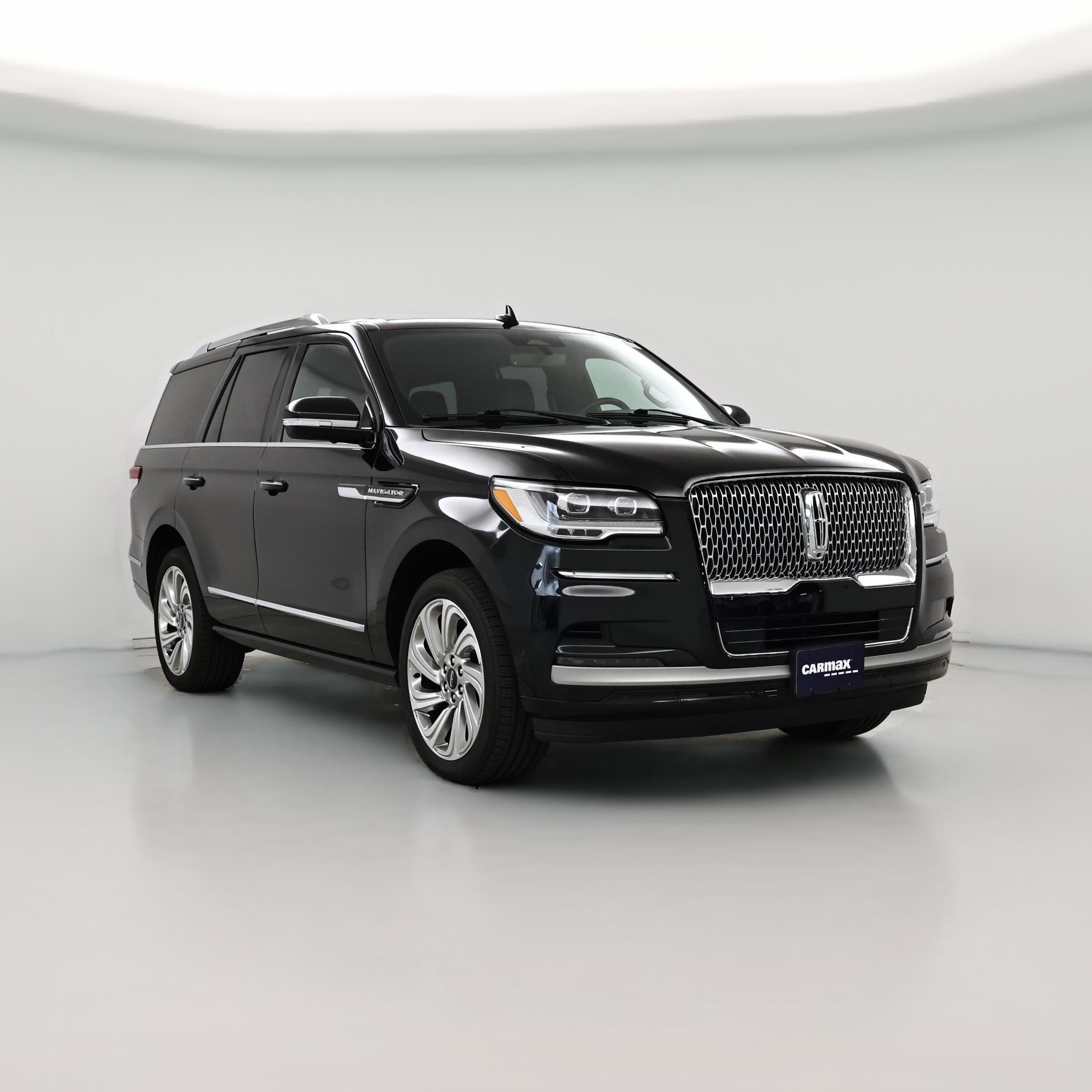Thumbnail: 2024 Lincoln Navigator - 1
