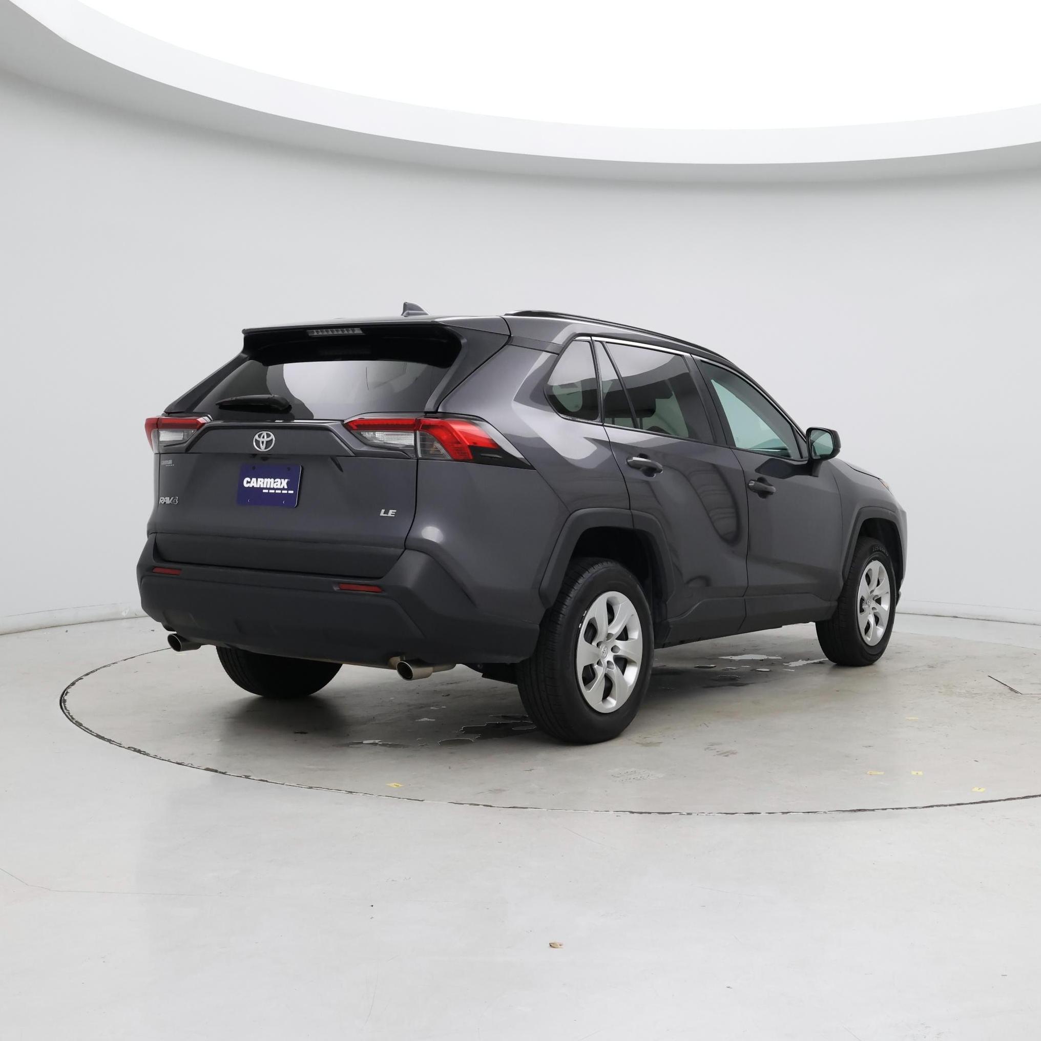Thumbnail: 2019 Toyota RAV4 - 8