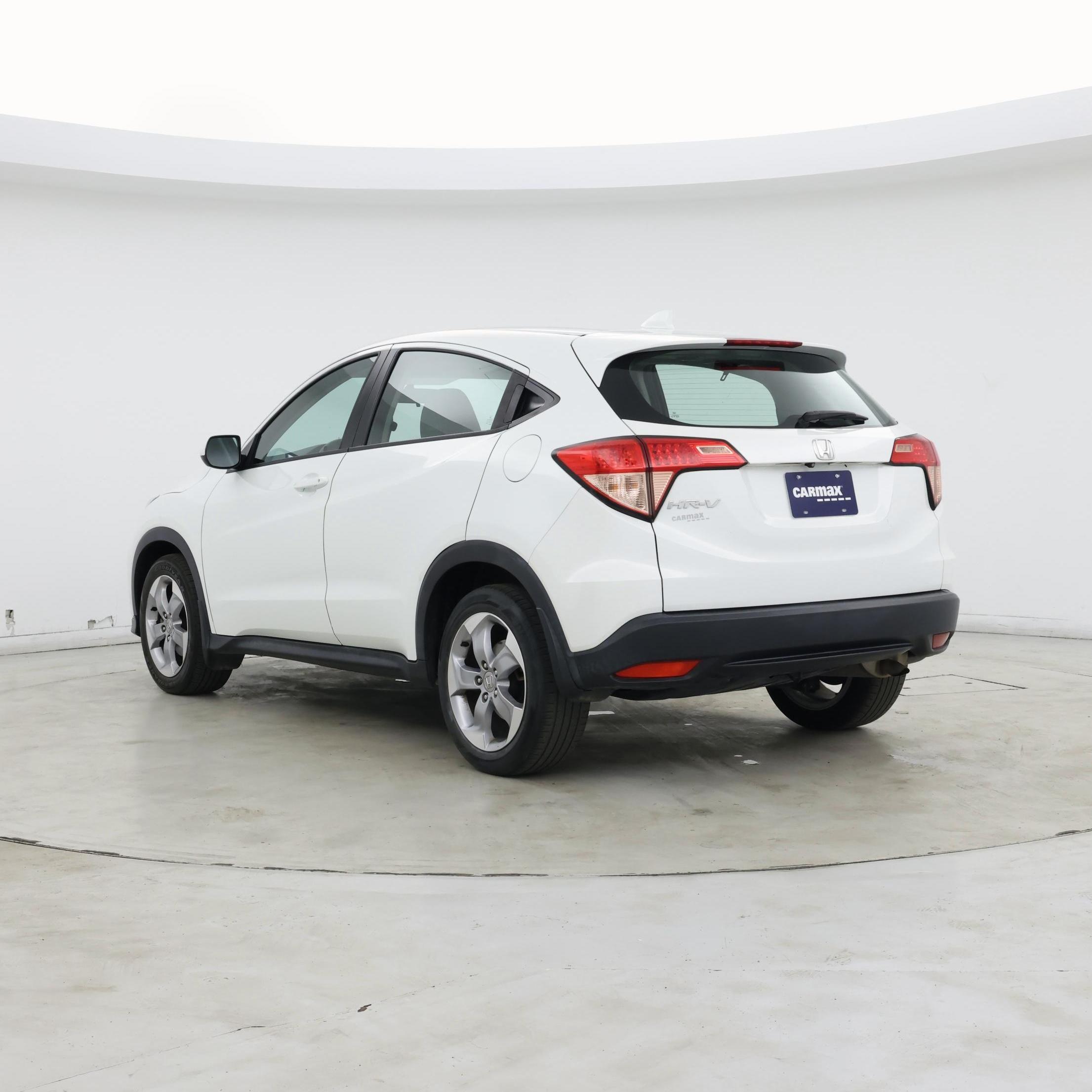 Thumbnail: 2017 Honda HR-V - 2