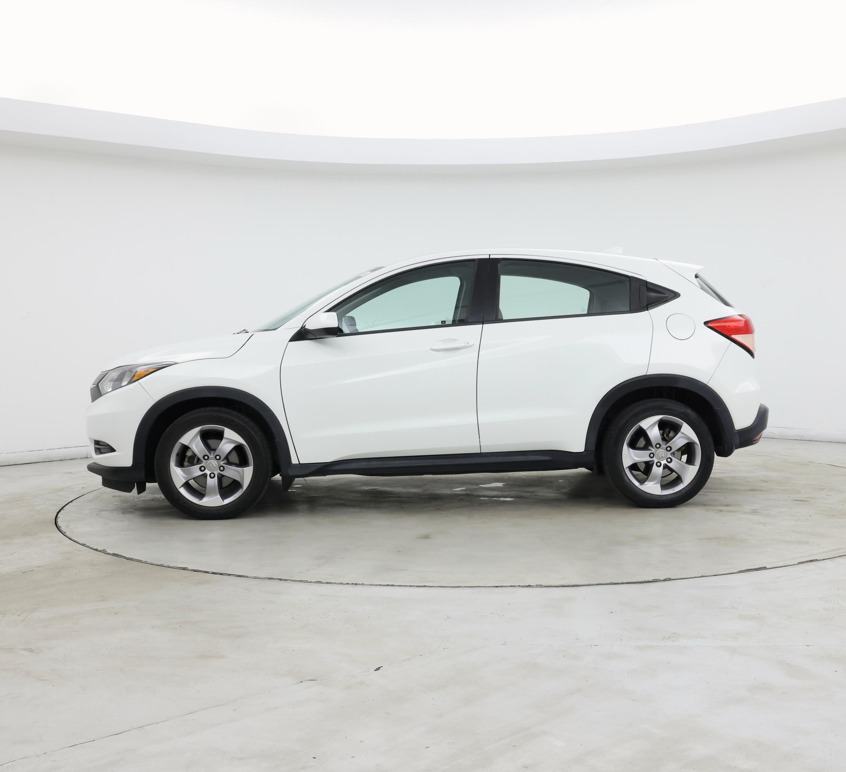 Thumbnail: 2017 Honda HR-V - 3