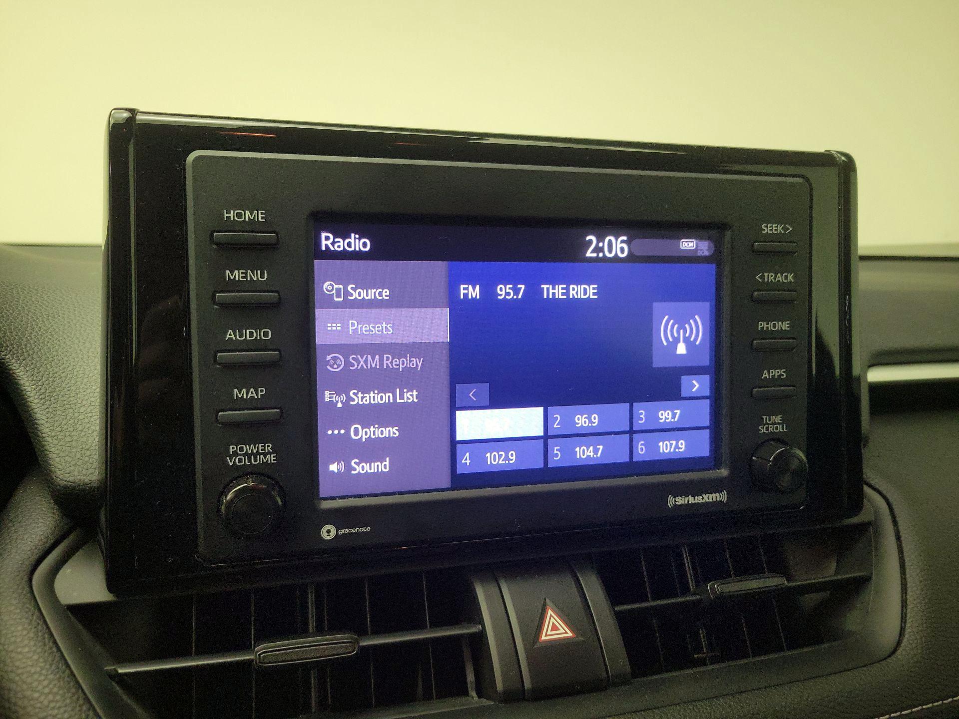 Thumbnail: 2020 Toyota RAV4 - 15