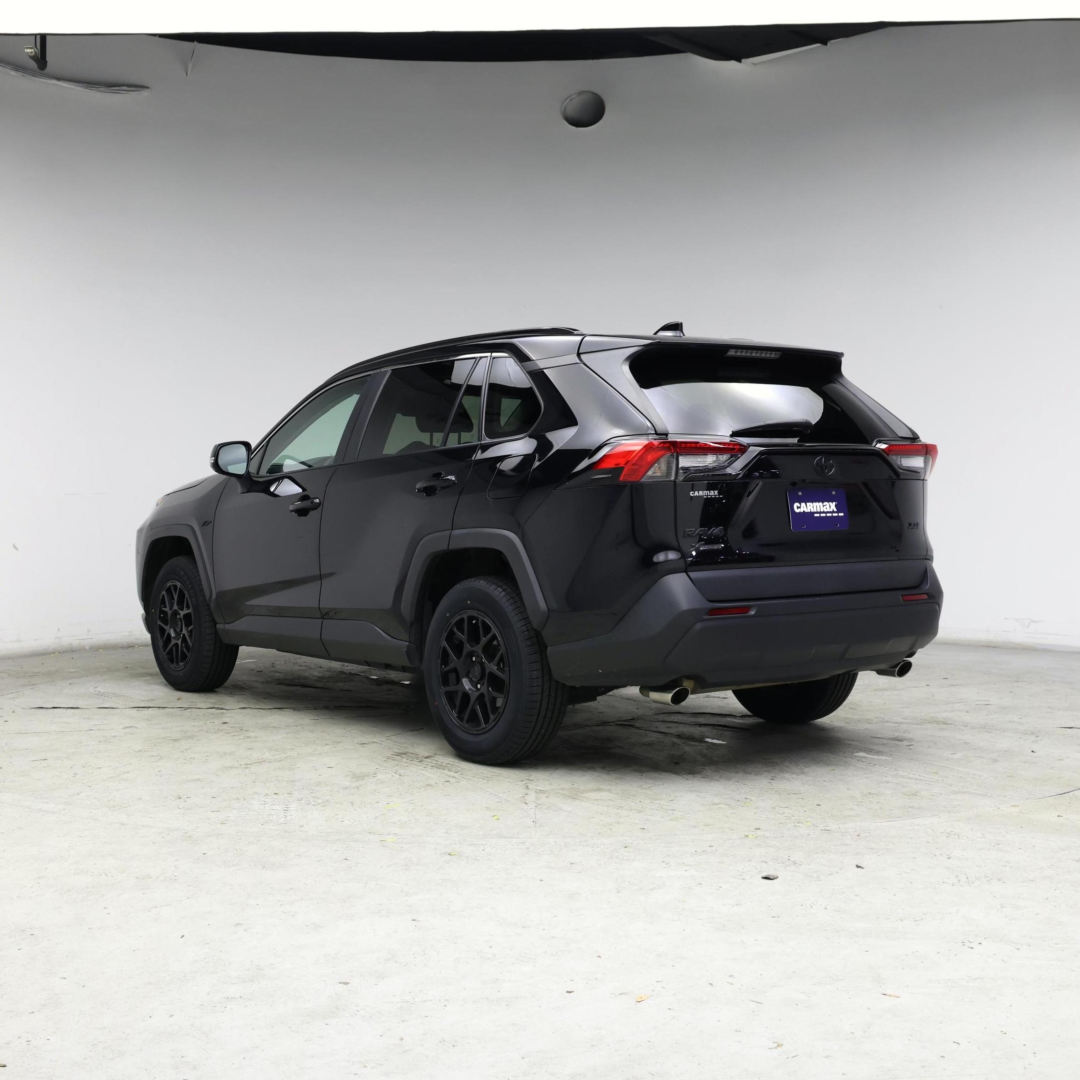 Thumbnail: 2020 Toyota RAV4 - 2