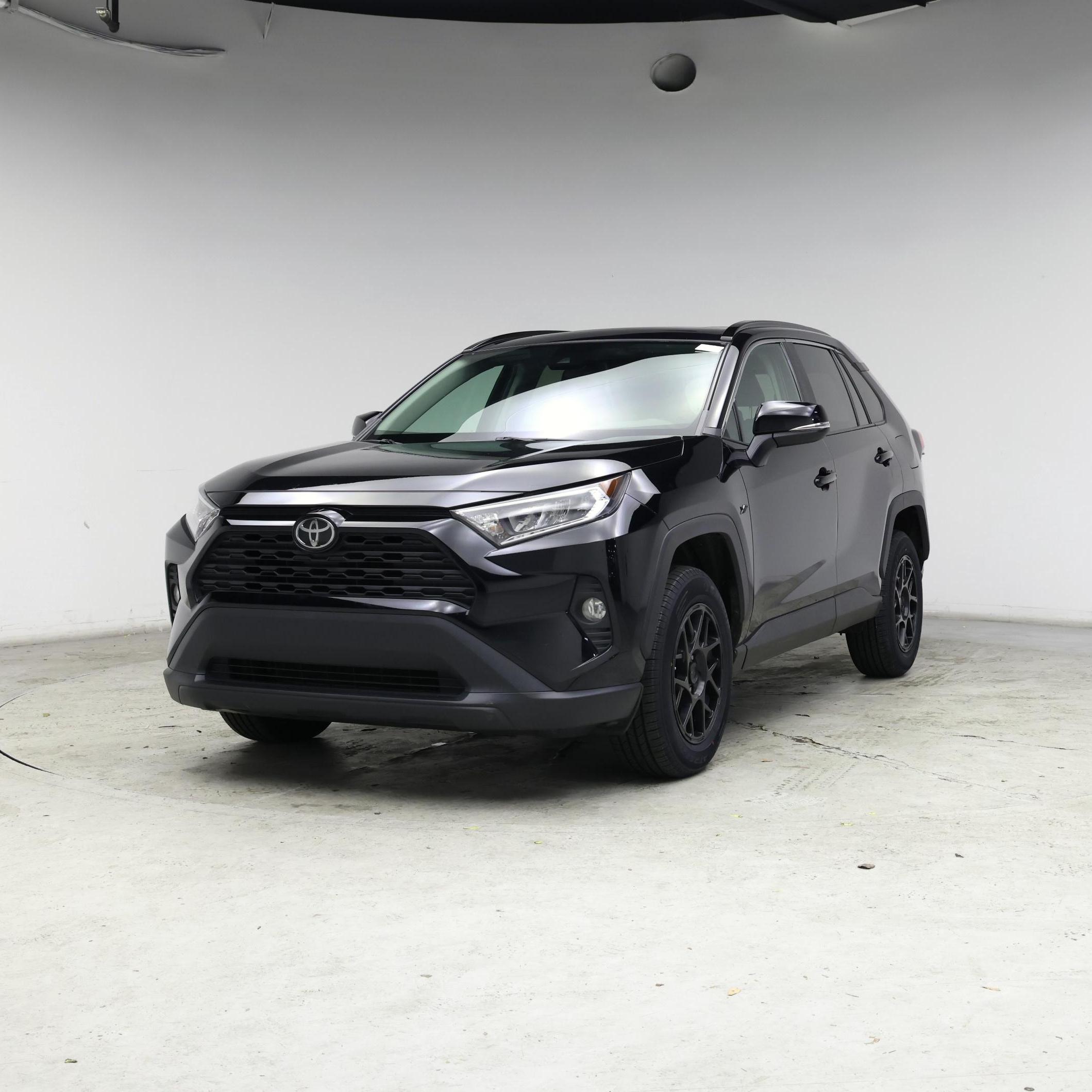 Thumbnail: 2020 Toyota RAV4 - 4