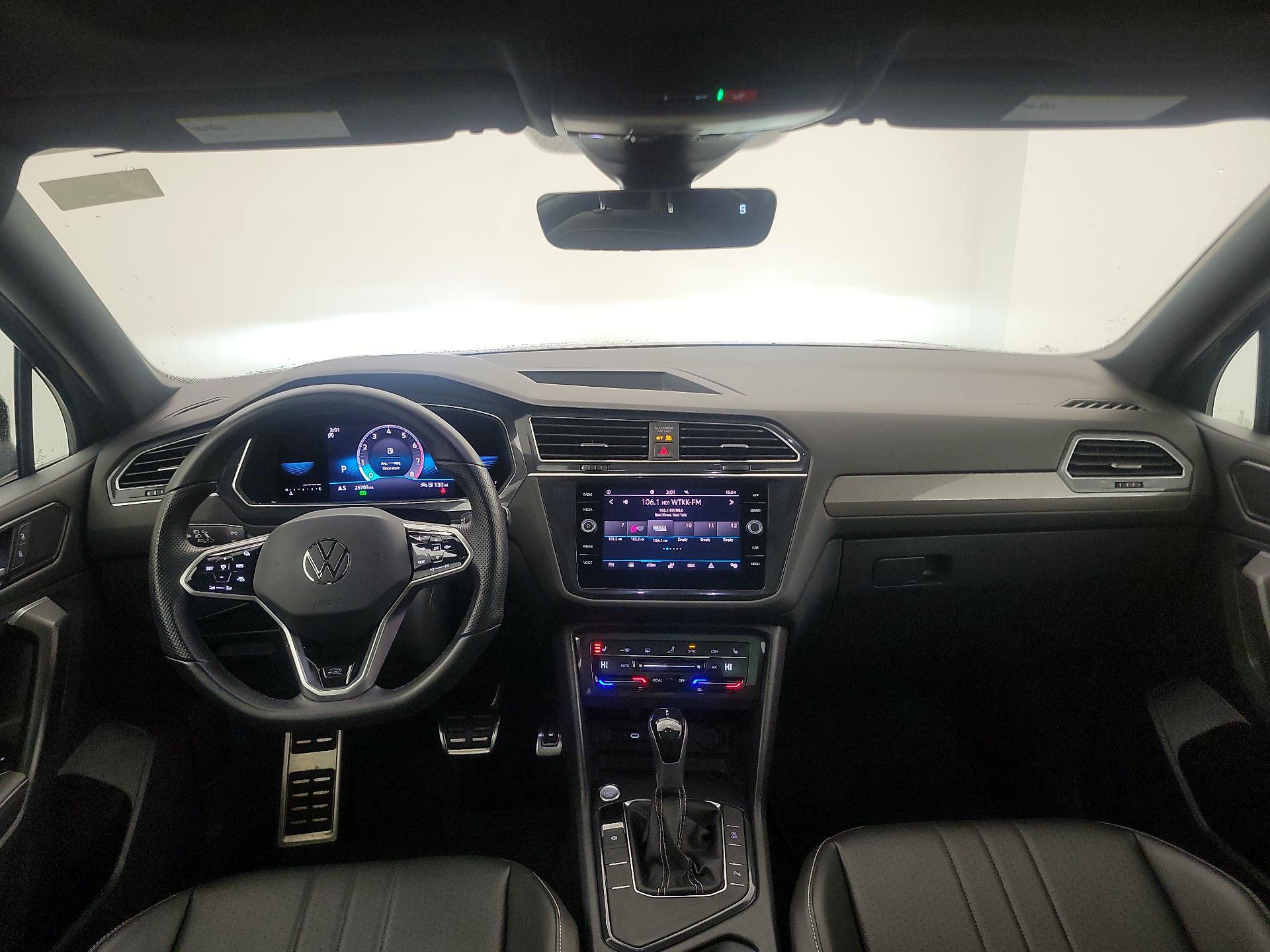 Thumbnail: 2022 Volkswagen Tiguan - 9