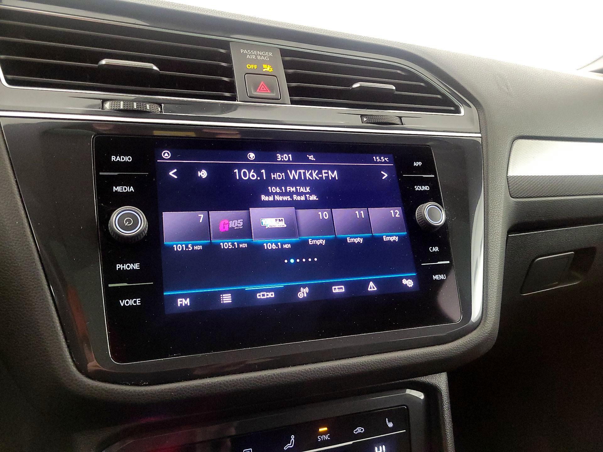 Thumbnail: 2022 Volkswagen Tiguan - 15