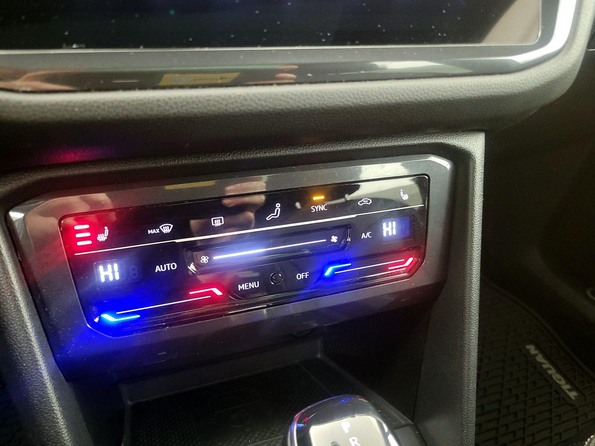 Thumbnail: 2022 Volkswagen Tiguan - 16