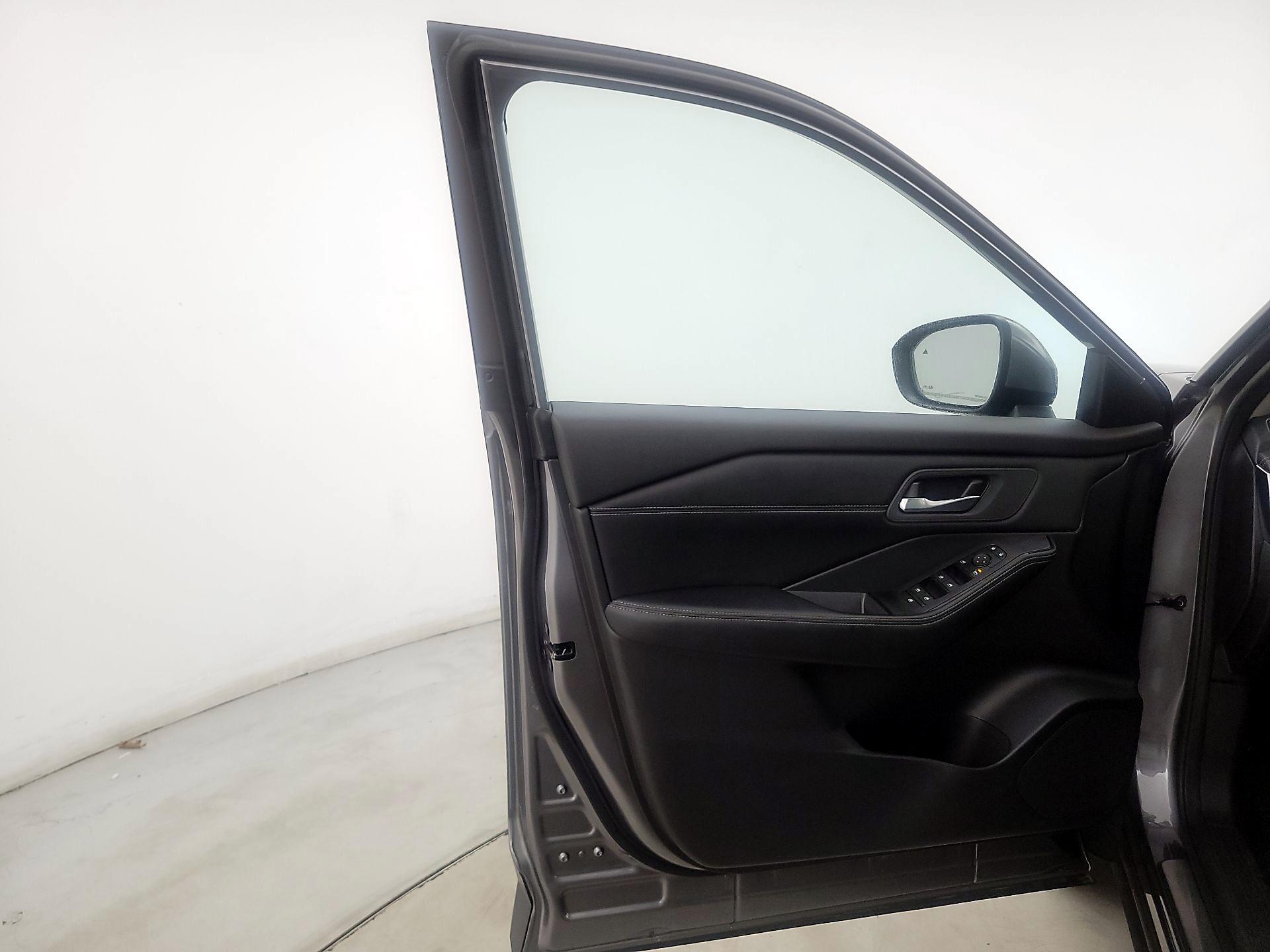 Thumbnail: 2024 Nissan Rogue - 12