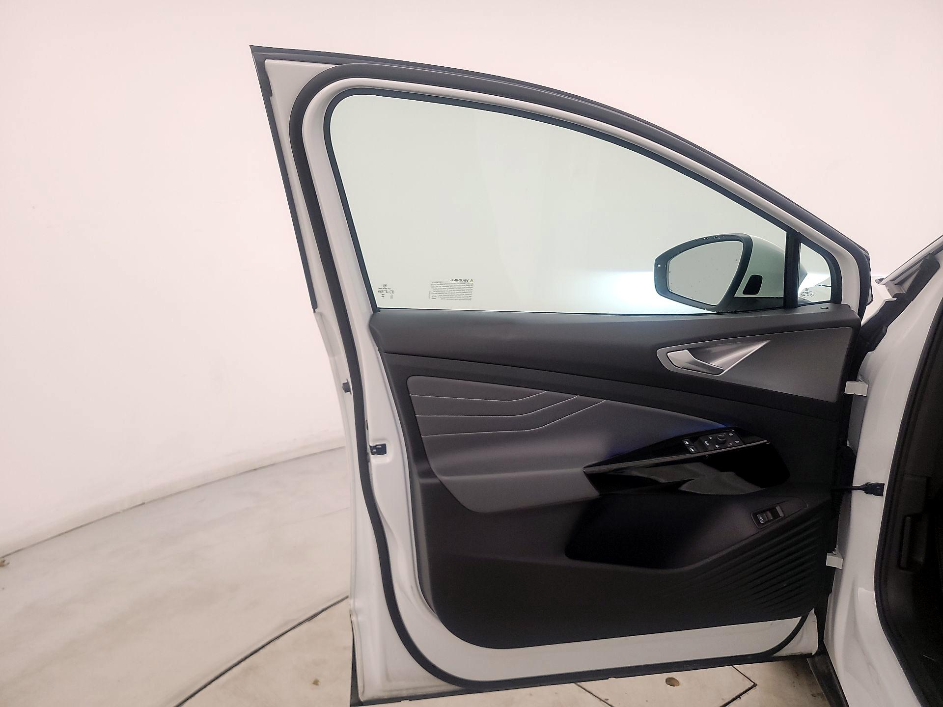 Thumbnail: 2023 Volkswagen ID.4 - 12