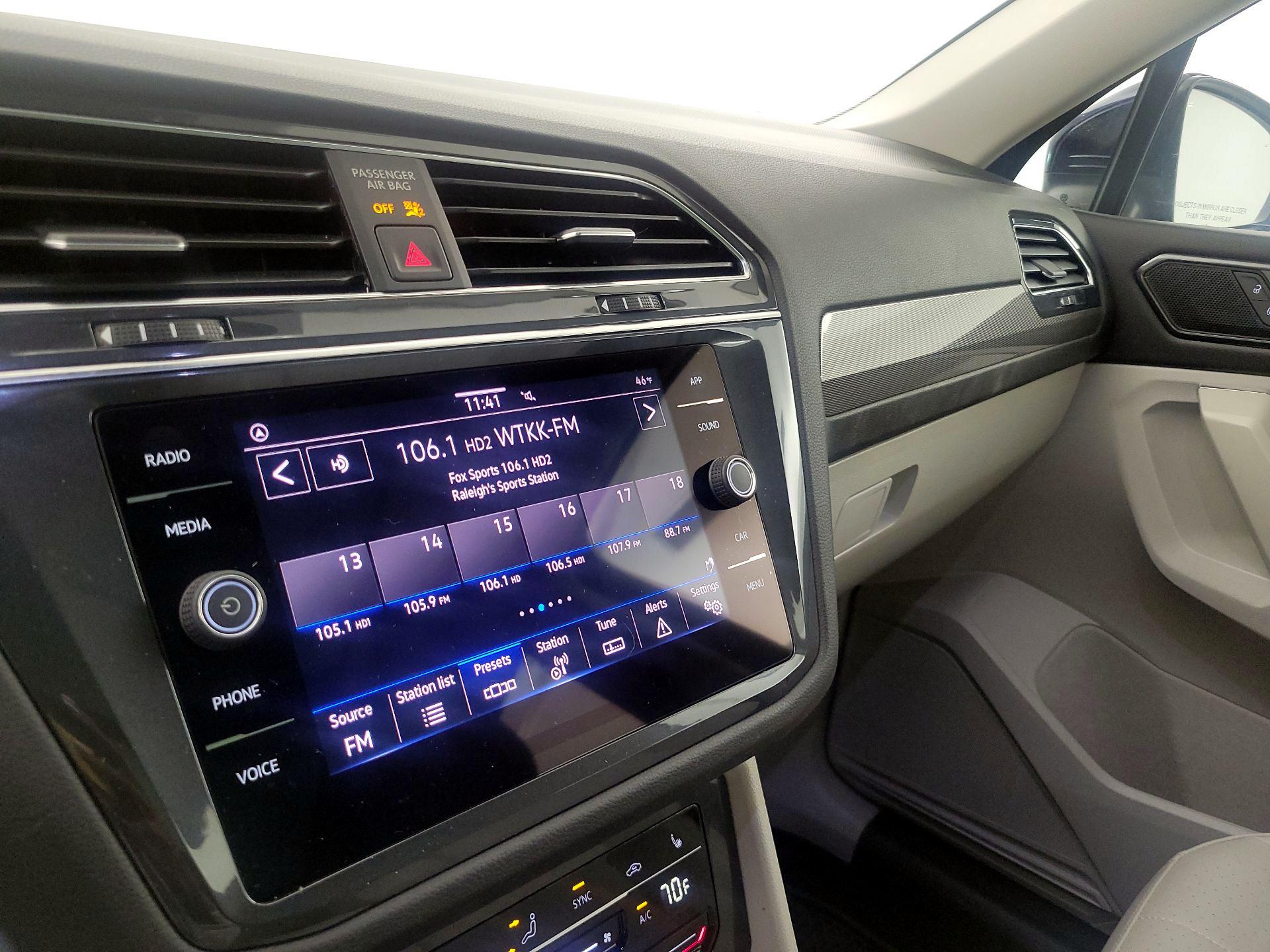 Thumbnail: 2023 Volkswagen Tiguan - 15