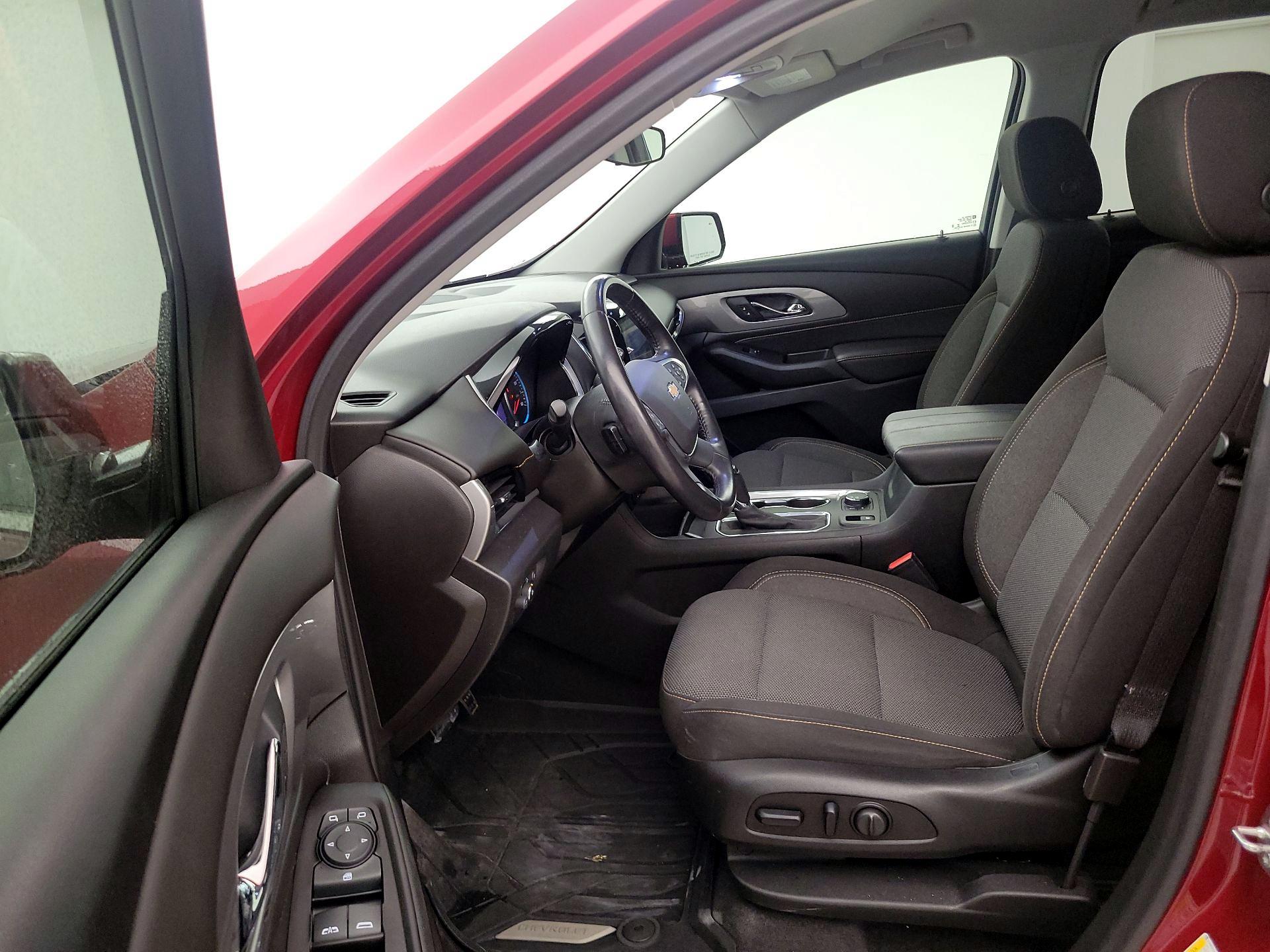 Thumbnail: 2020 Chevrolet Traverse - 11