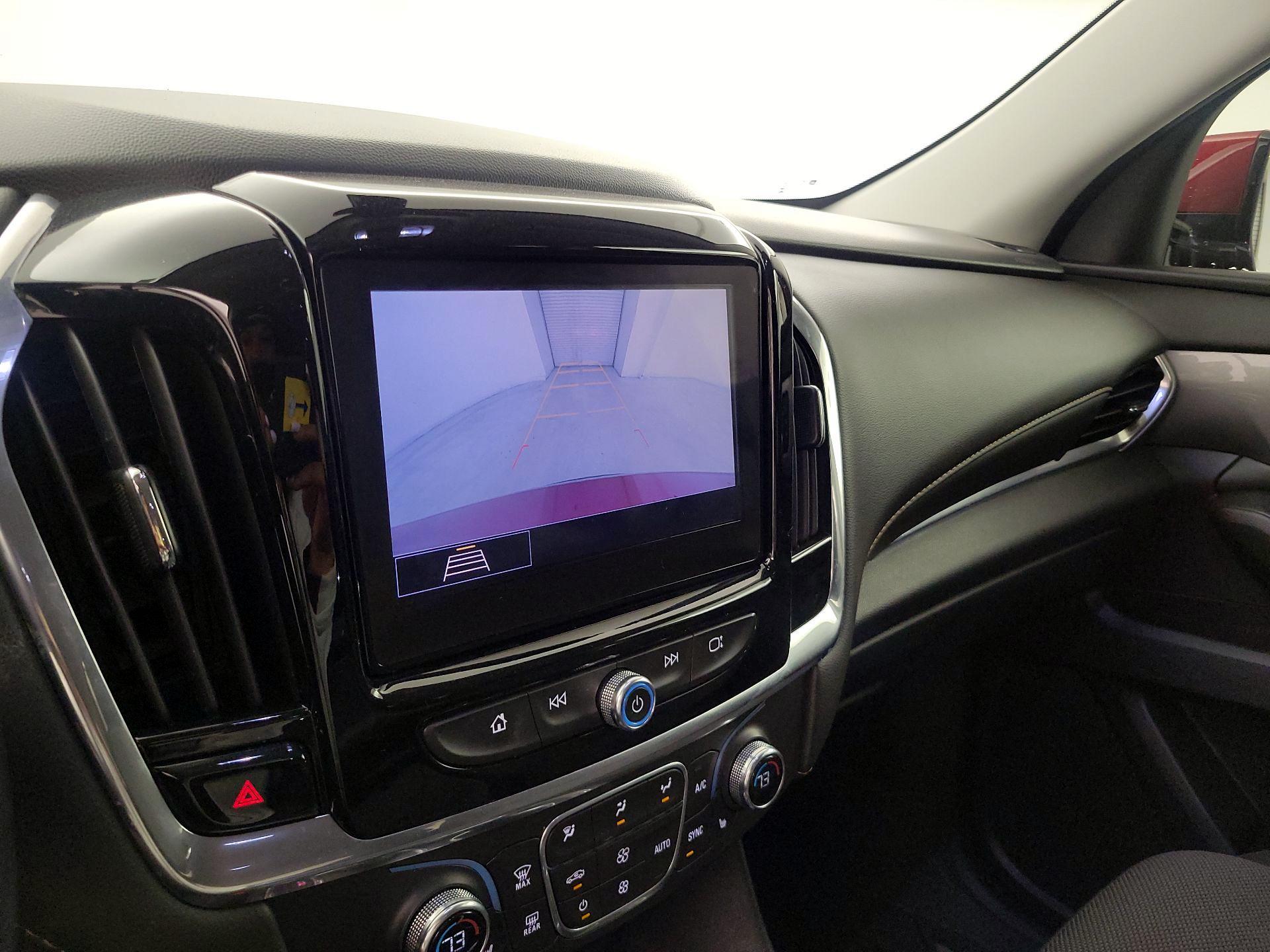 Thumbnail: 2020 Chevrolet Traverse - 14