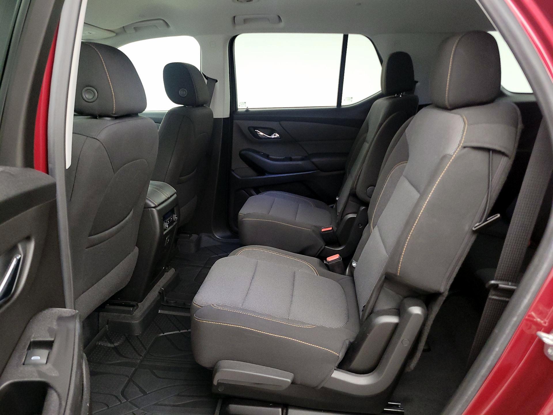 Thumbnail: 2020 Chevrolet Traverse - 19