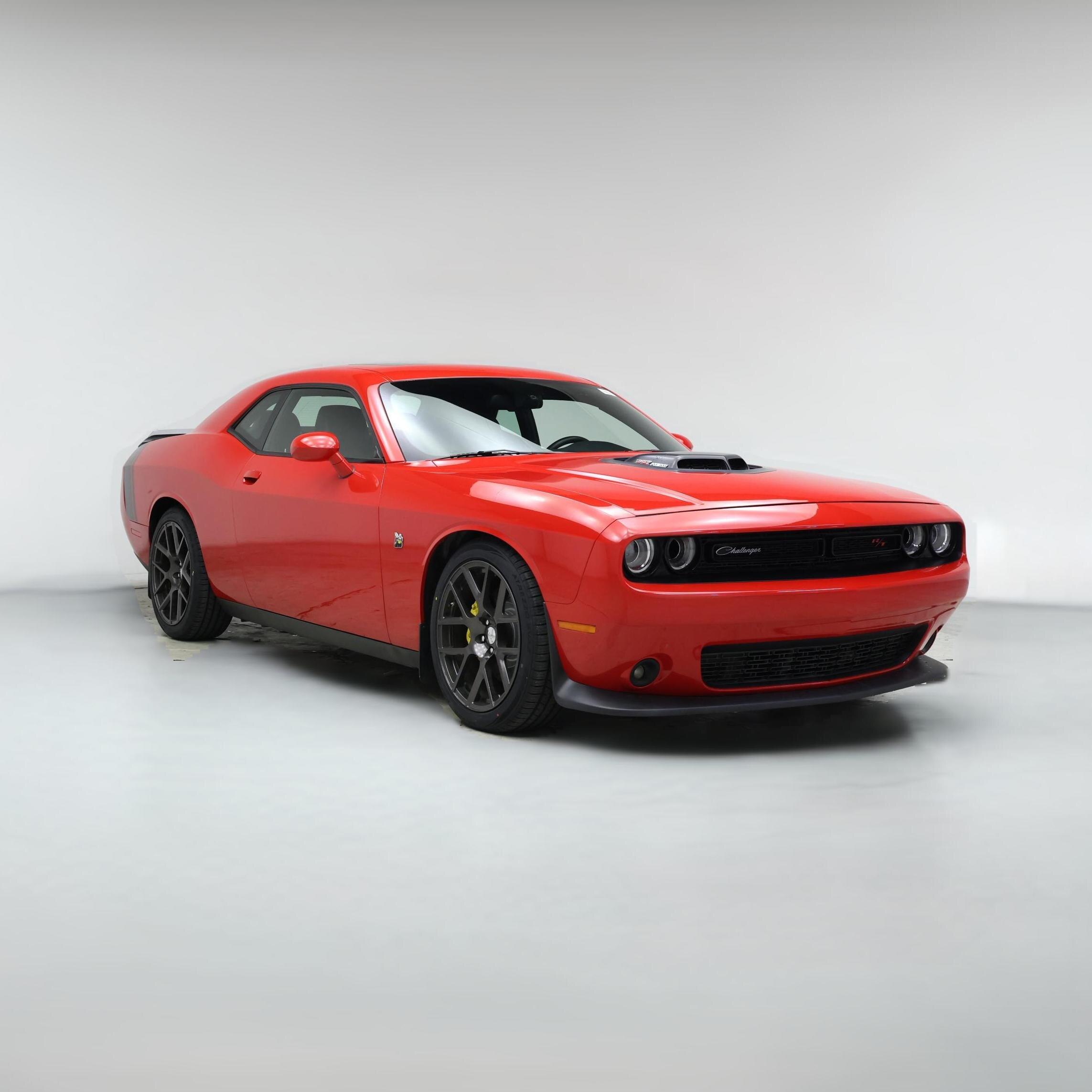 Thumbnail: 2016 Dodge Challenger - 1