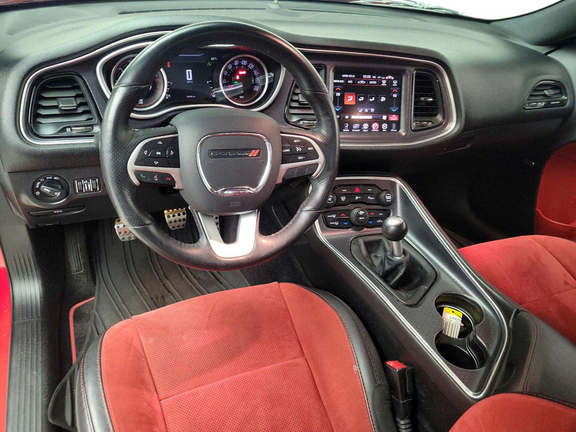 Thumbnail: 2016 Dodge Challenger - 9