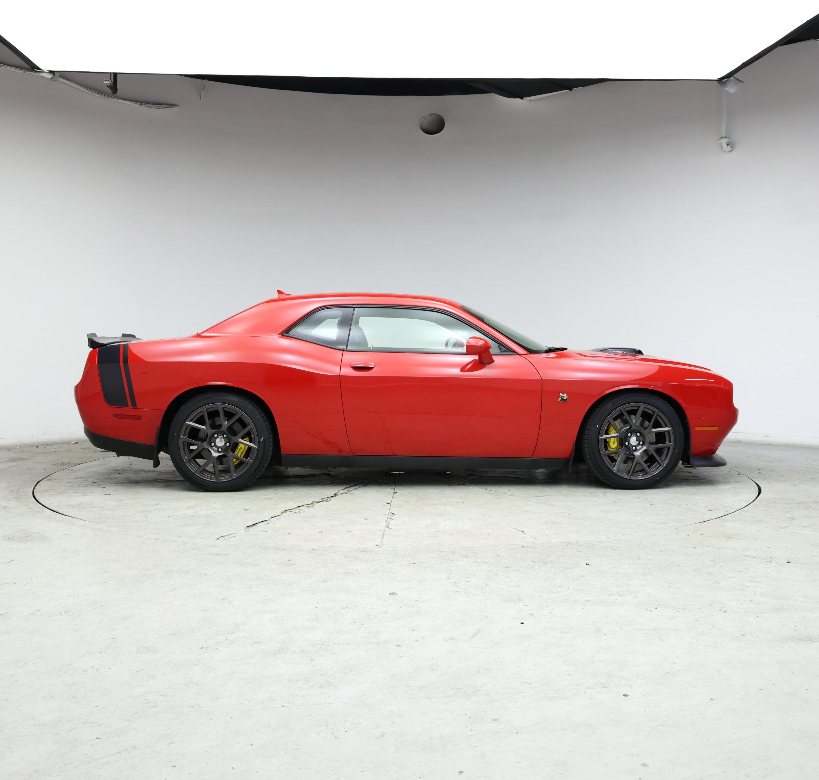 Thumbnail: 2016 Dodge Challenger - 7