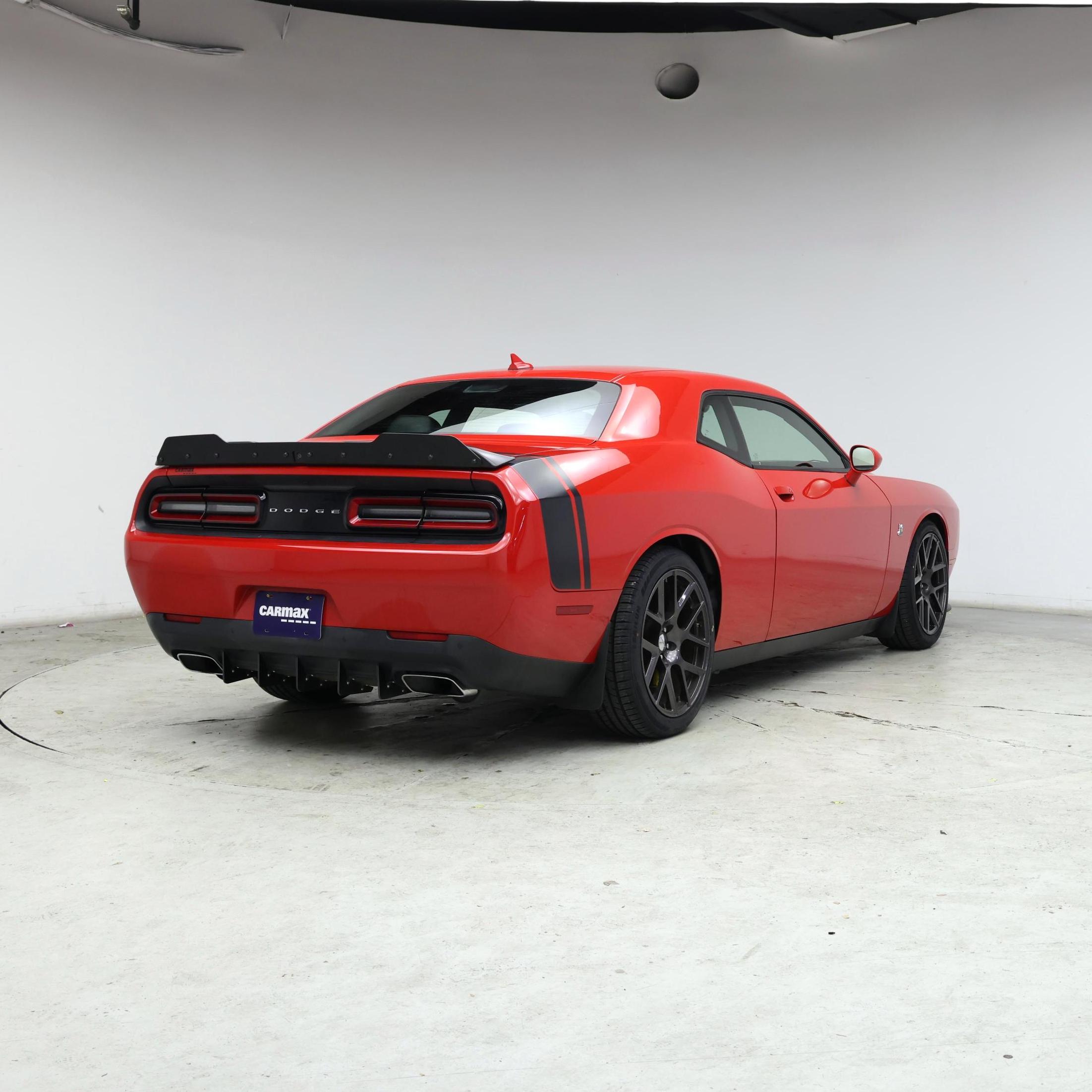 Thumbnail: 2016 Dodge Challenger - 8