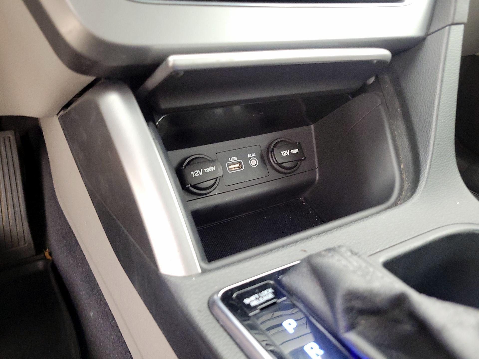 Thumbnail: 2015 Hyundai Sonata - 17