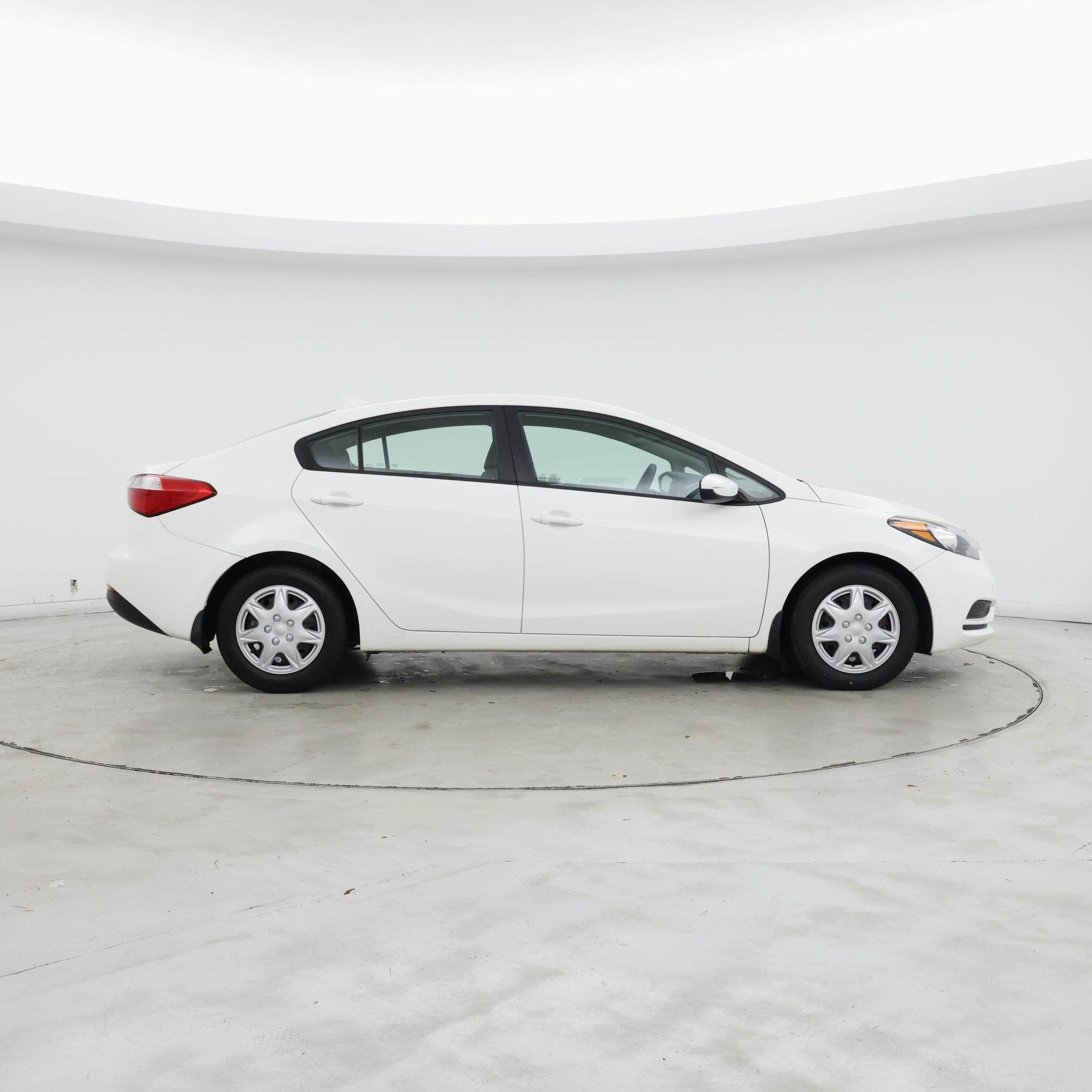 Thumbnail: 2016 Kia Forte - 7