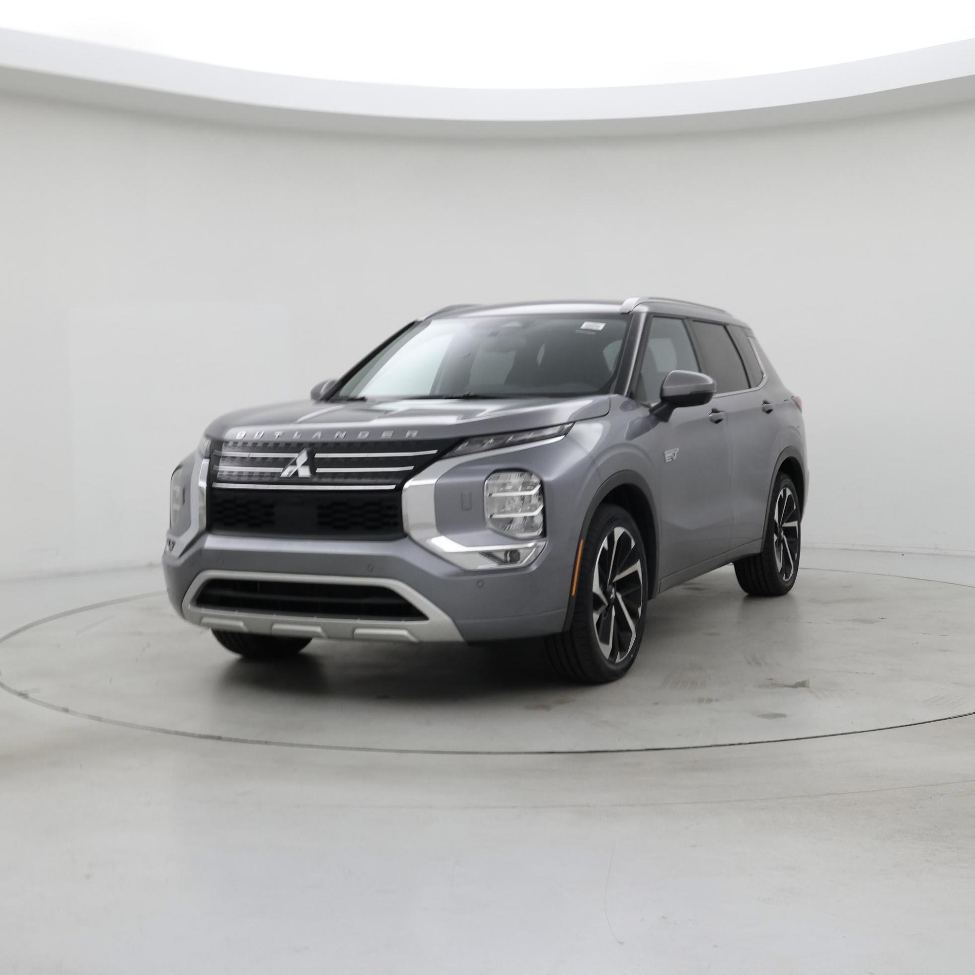 Thumbnail: 2023 Mitsubishi Outlander - 4